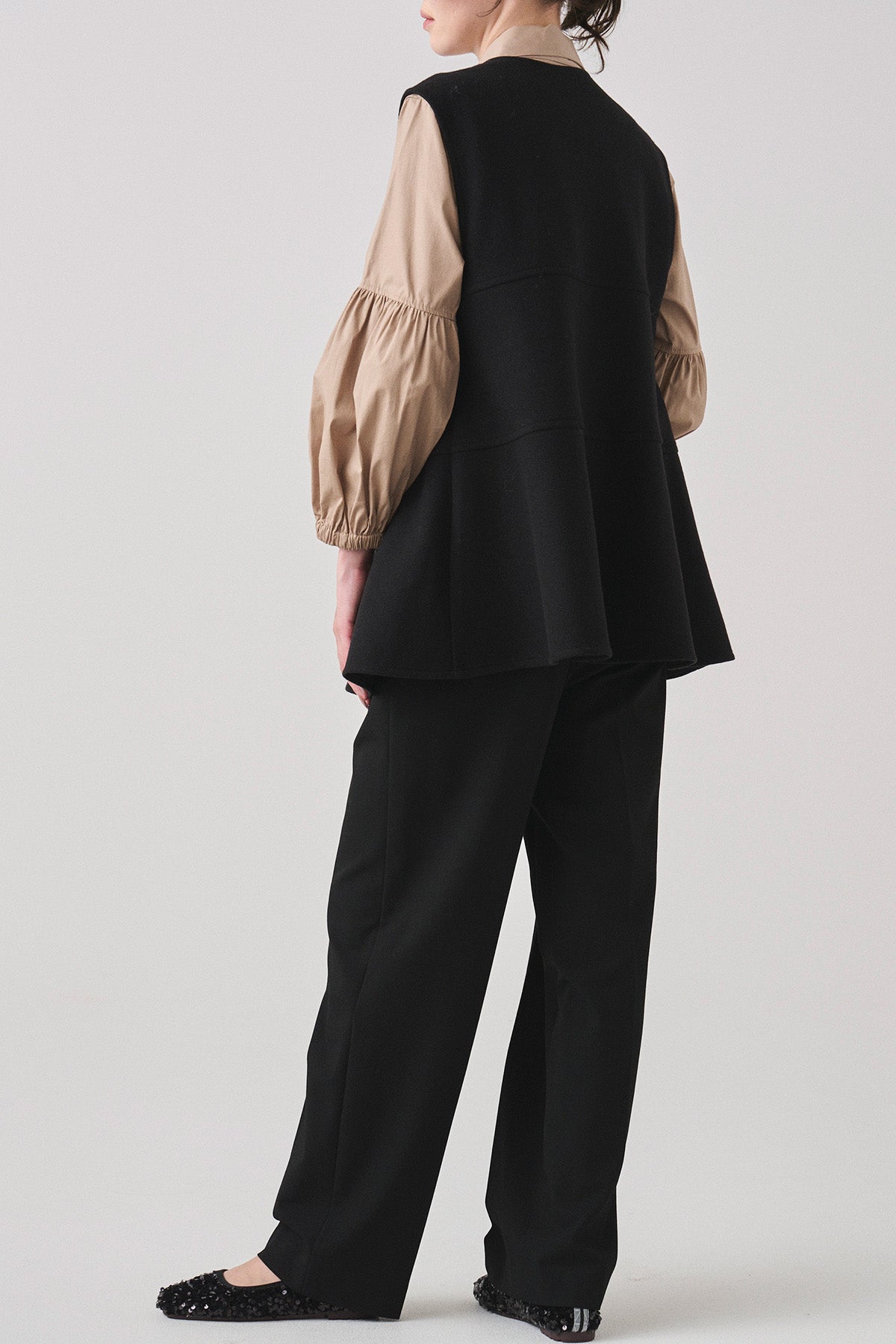 ベルスリーブブラウス