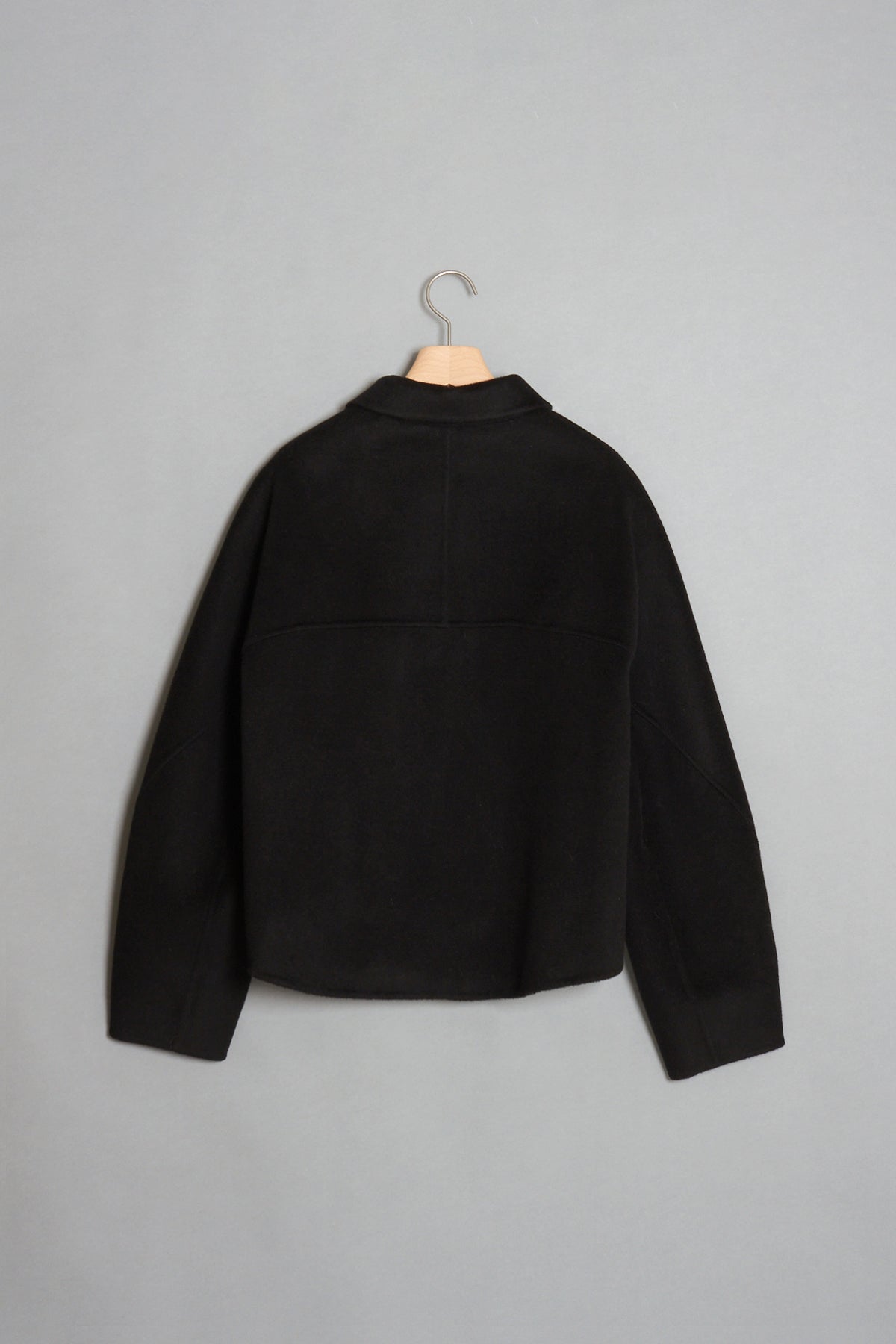ishi ウールクロップドコート