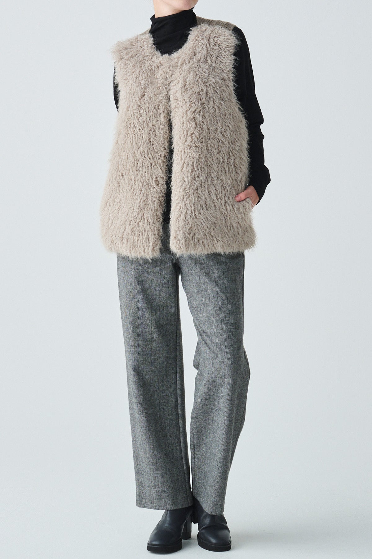 フェイクファーニット切替ジレ