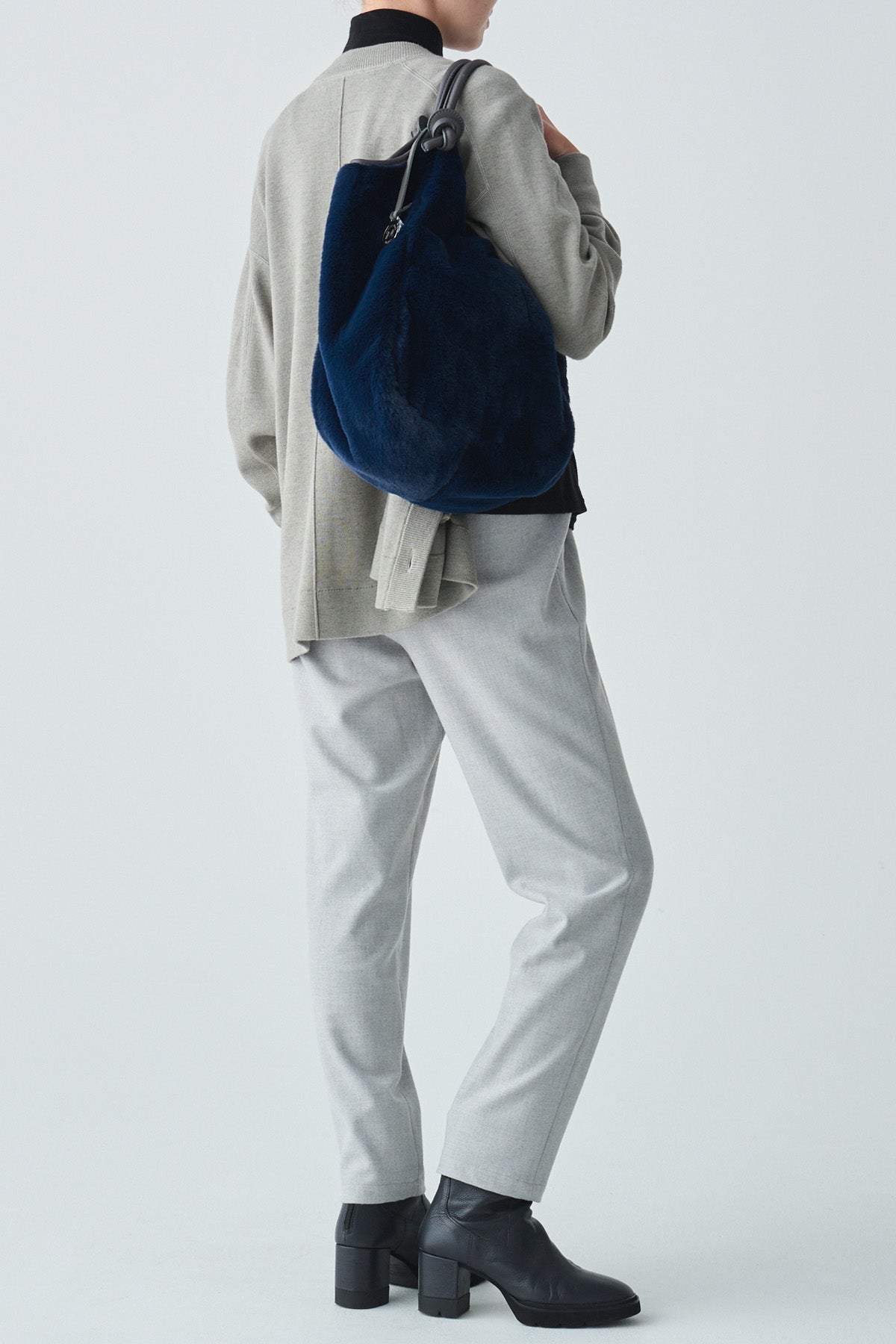 MARCO MASI フェイクファー×レザーハンドルトートバッグ
