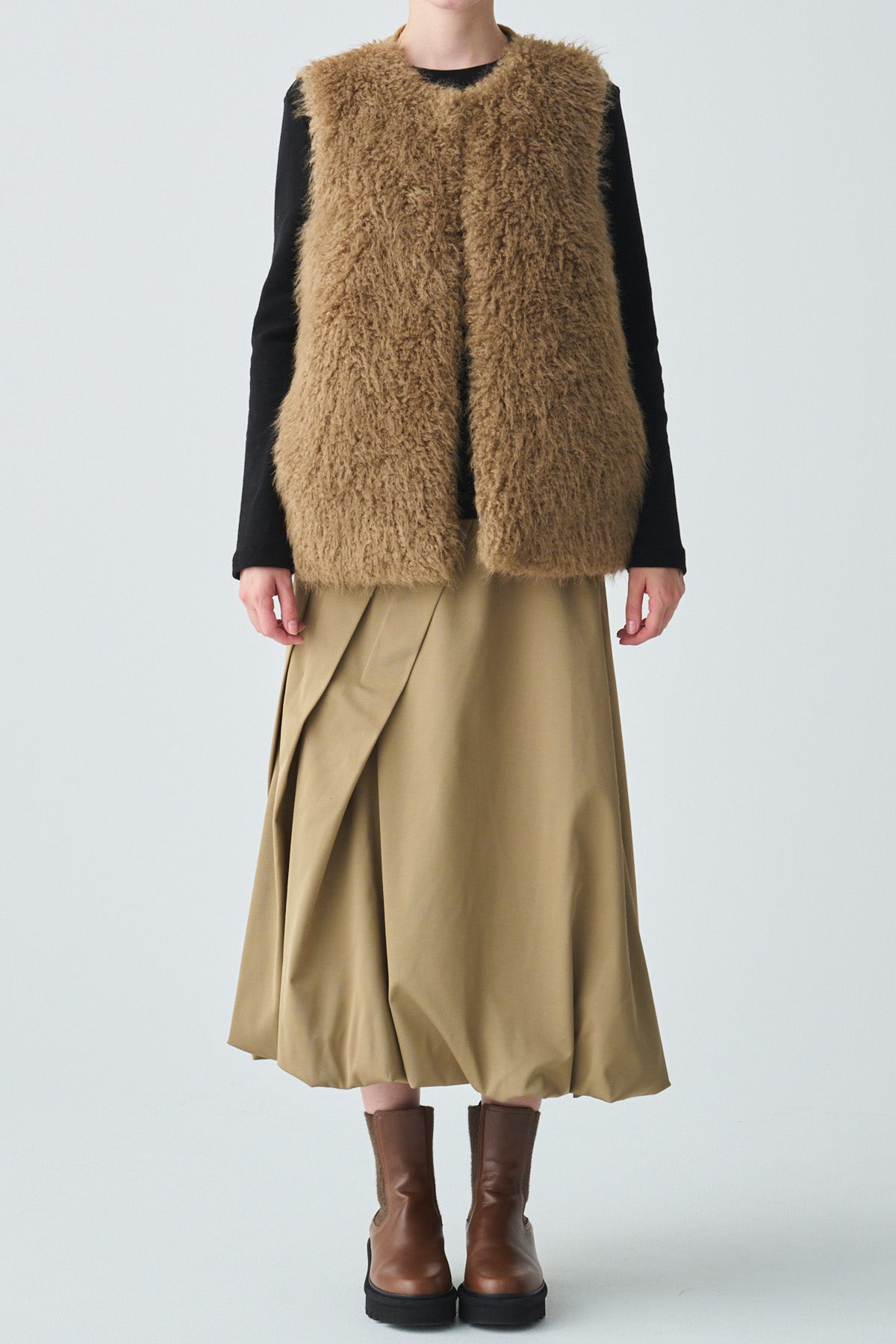 フェイクファーニット切替ジレ