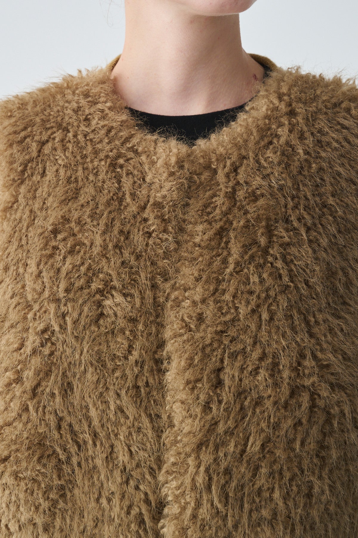 フェイクファーニット切替ジレ