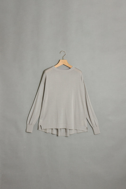 フレアードラインシルクカシミヤ混ニット