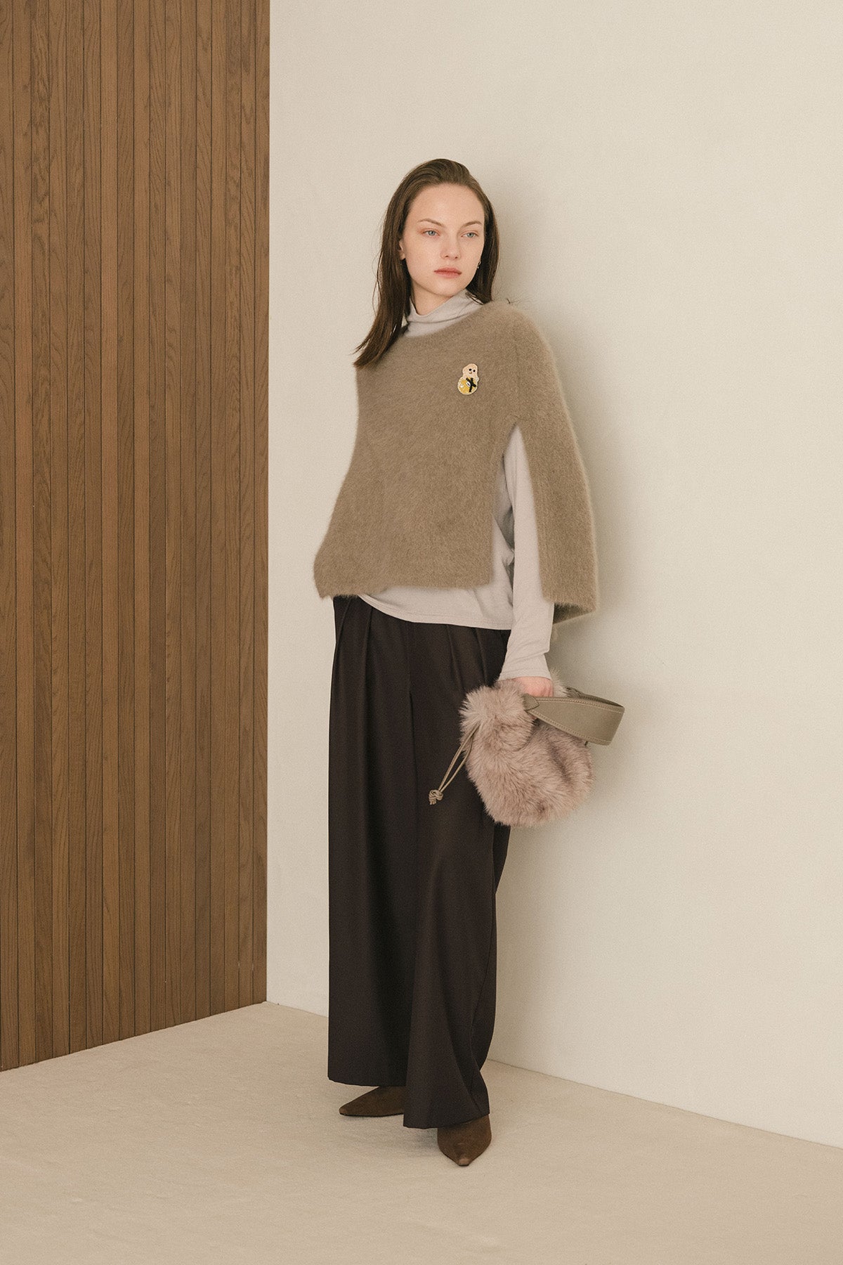 ツータックワイドパンツ