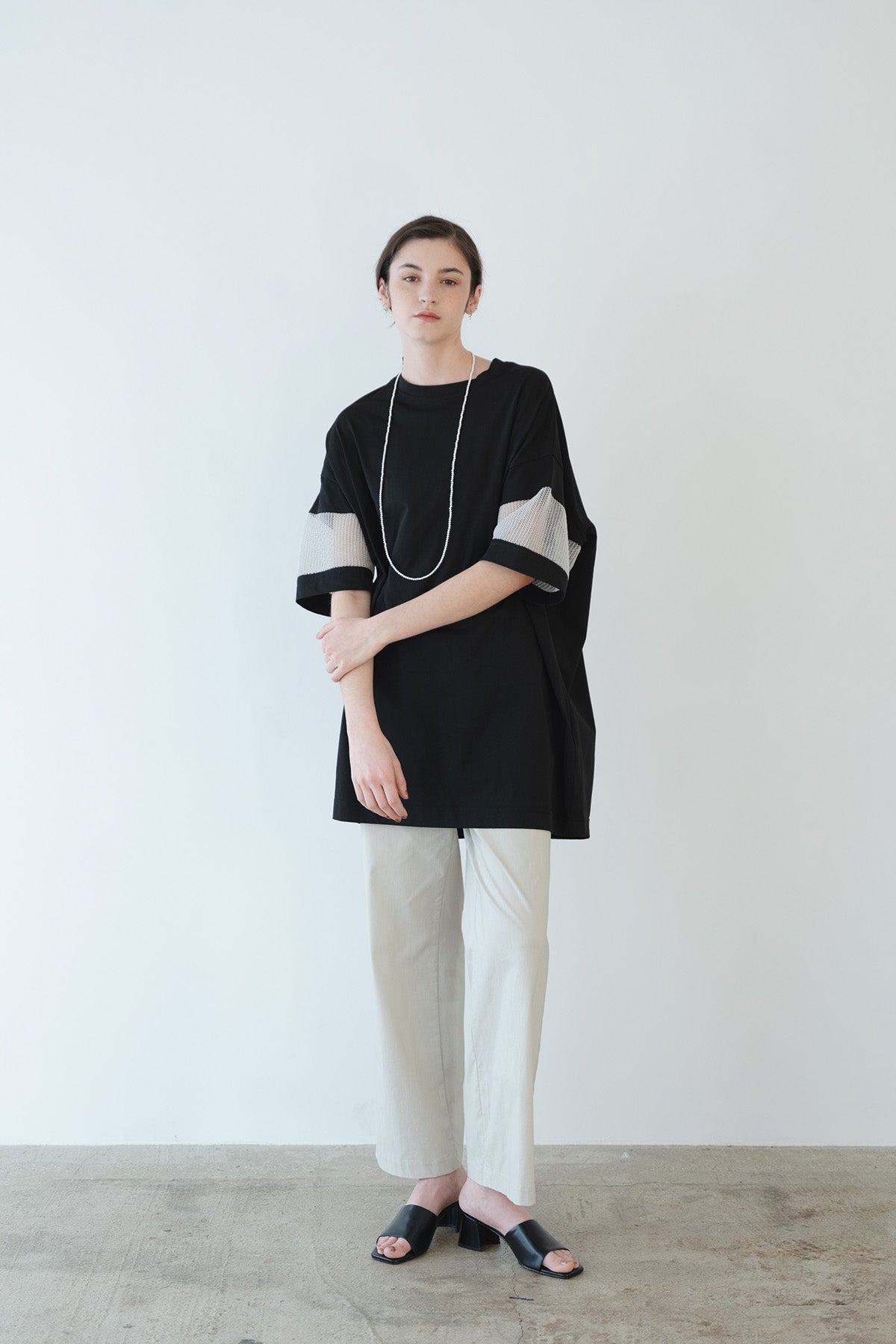 アイレットアクセントストレートパンツ