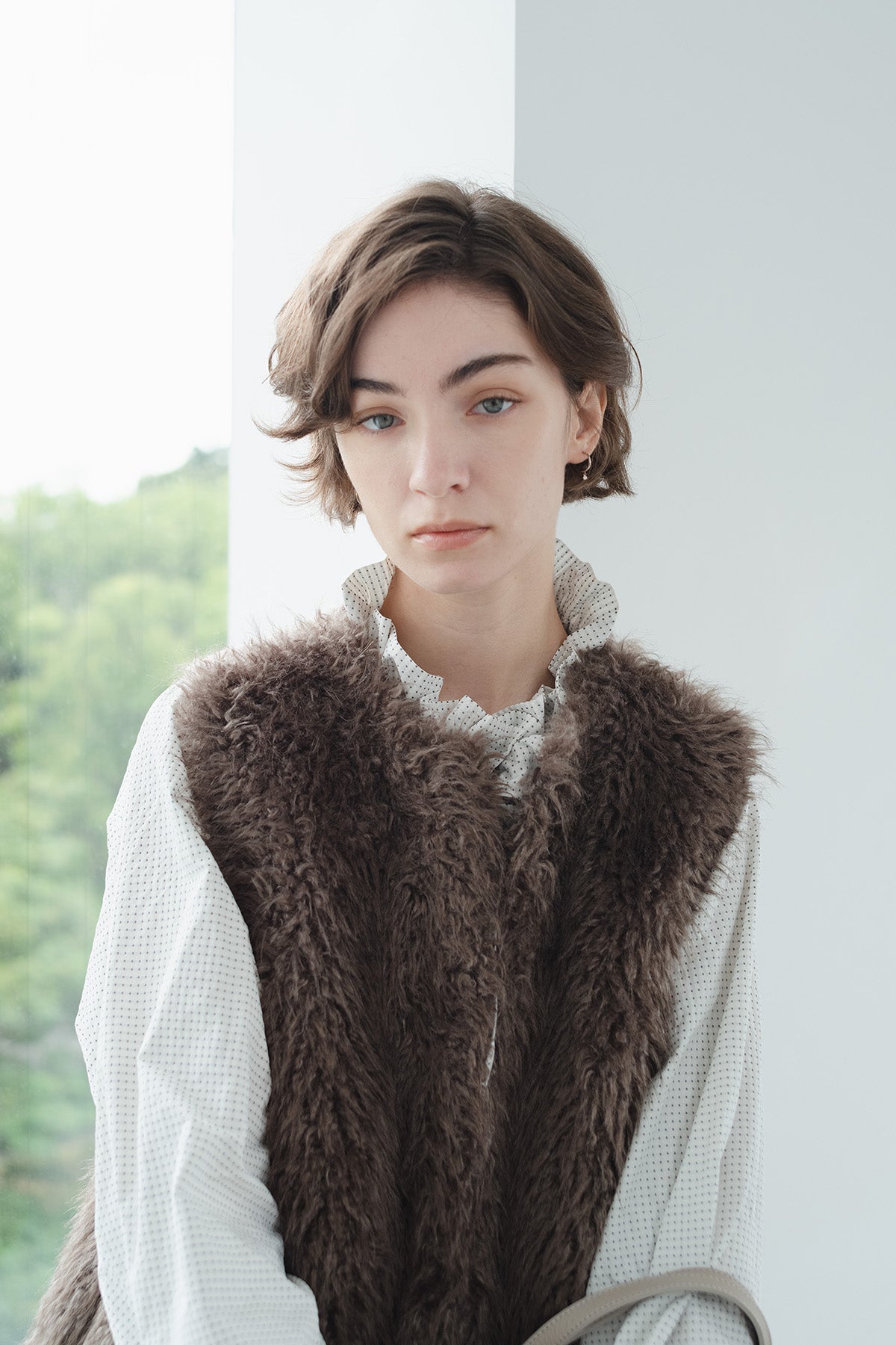 リボンギャザーピンドットブラウス