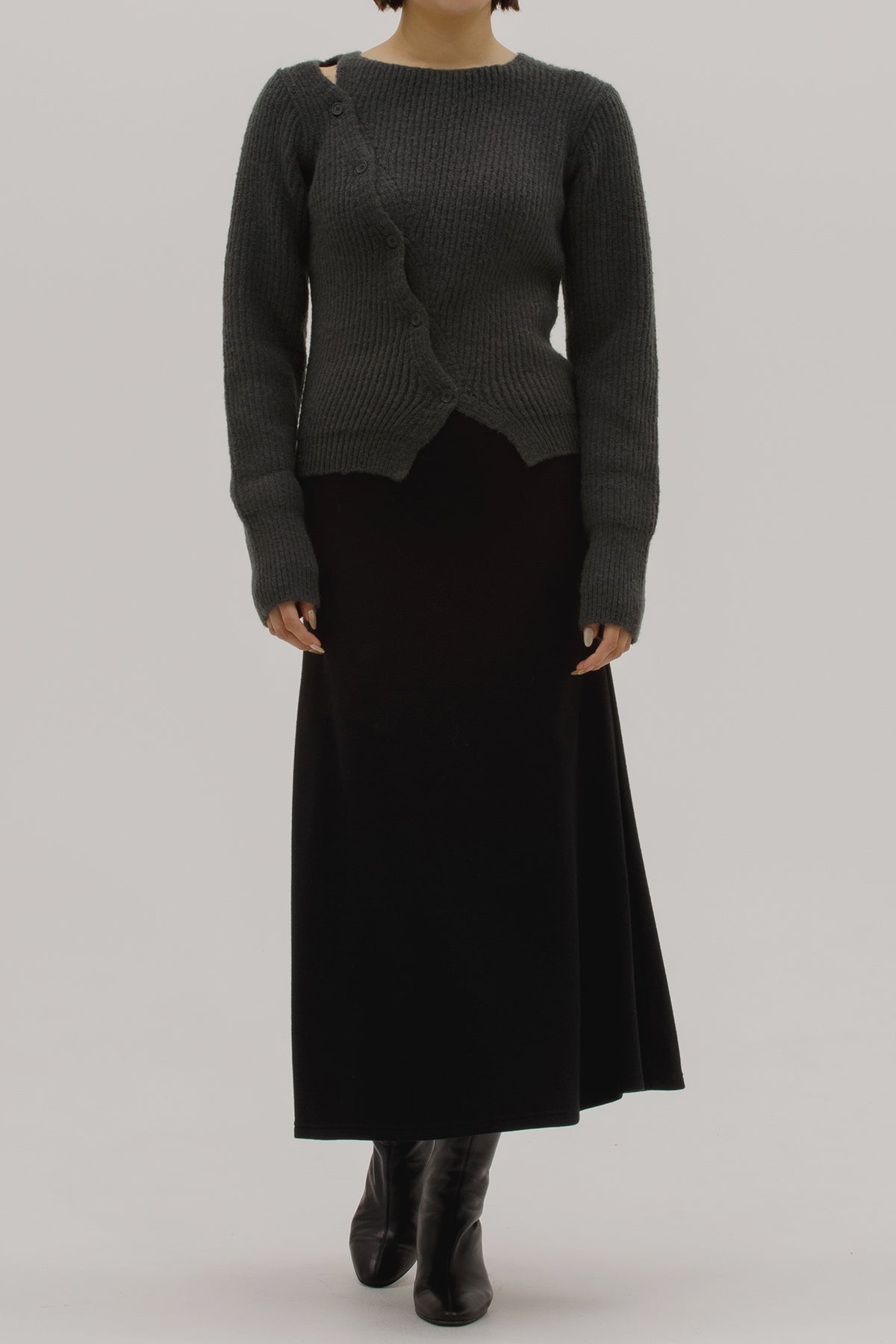 ishi アシンメトリーデザインニット