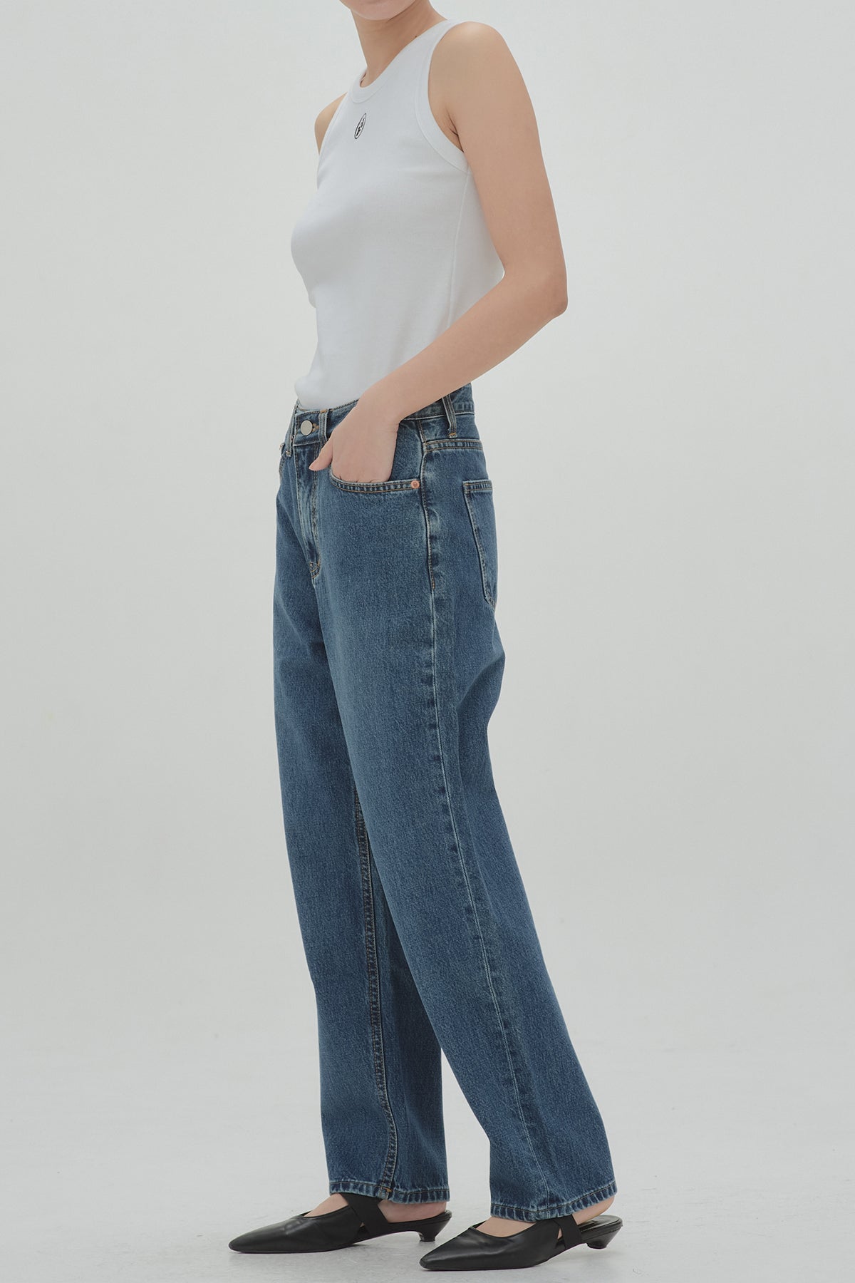 ishi ロゴ入りリブタンクトップ