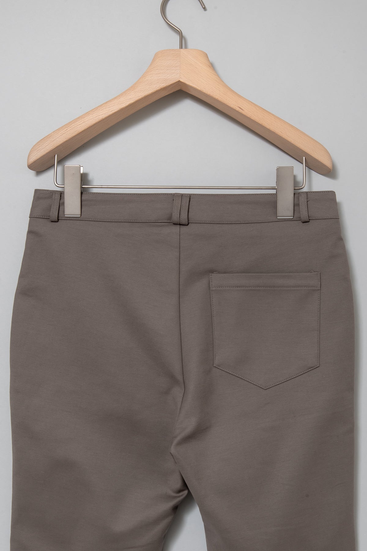 ishi ストレッチバミューダーパンツ