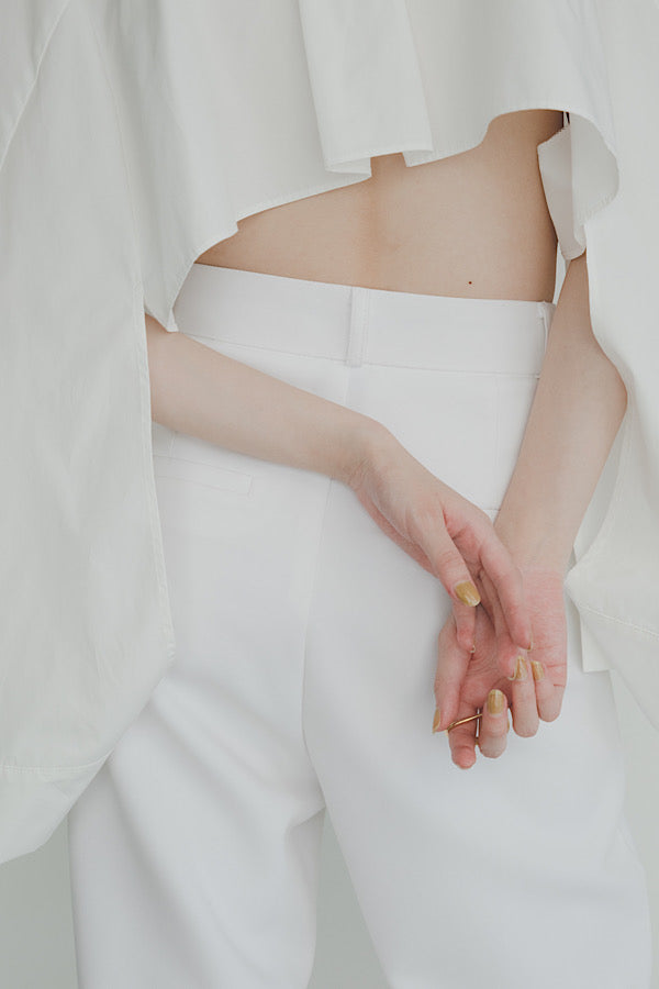 ishi ウイングスリーブクロップドシャツ