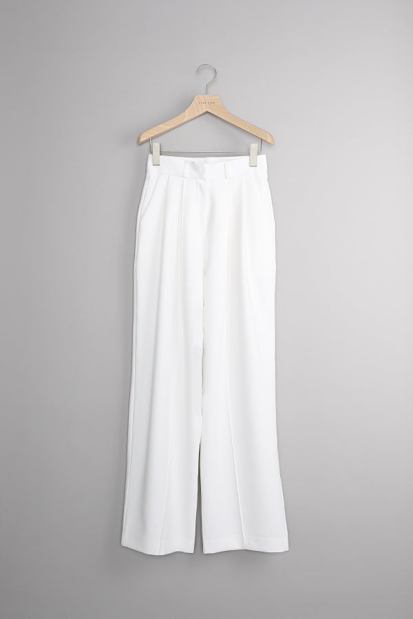 ishi センタータック入りワイドパンツ