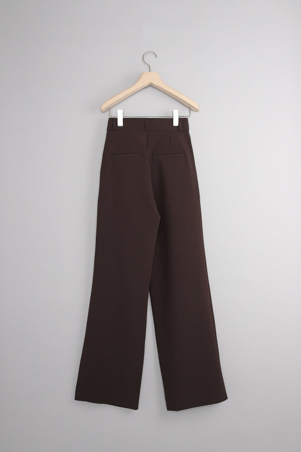 ishi センタータック入りワイドパンツ