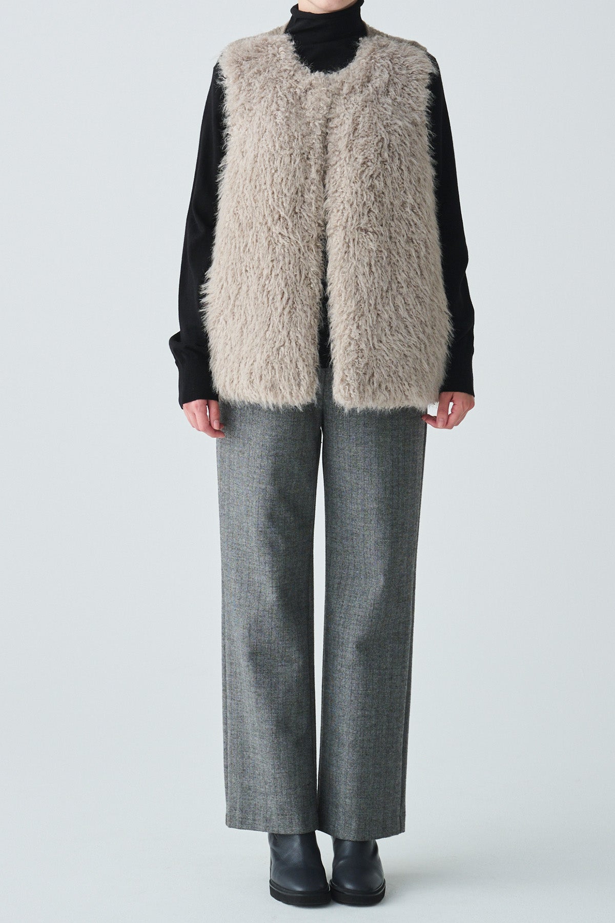 フェイクファーニット切替ジレ