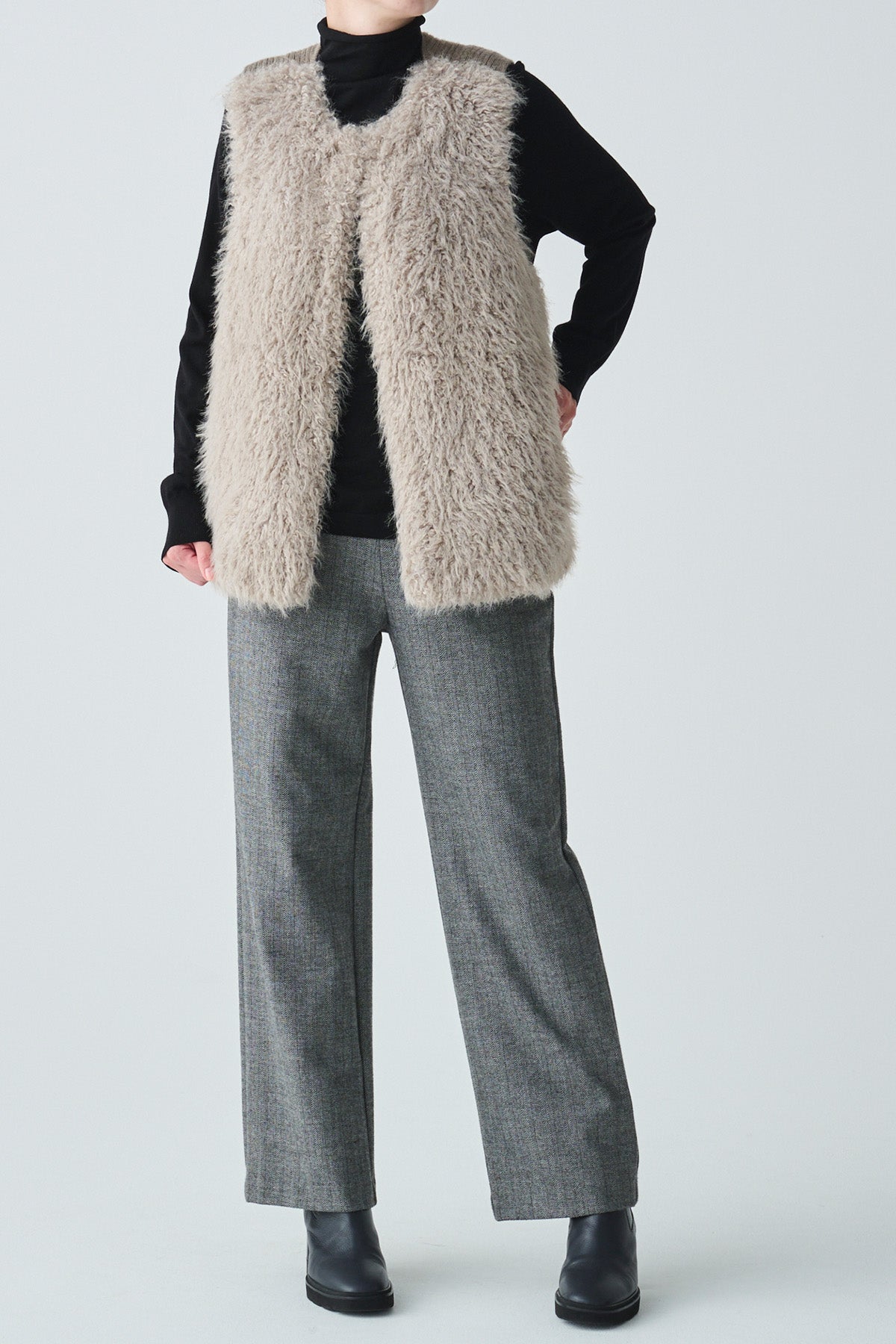 LiSALiSAashiyaリサリサ芦屋フェイクファー×ボアコンビネーションジレ フェイクファー×ボアコンビネーションジレ – LiSA LiSA ONLINE SHOP