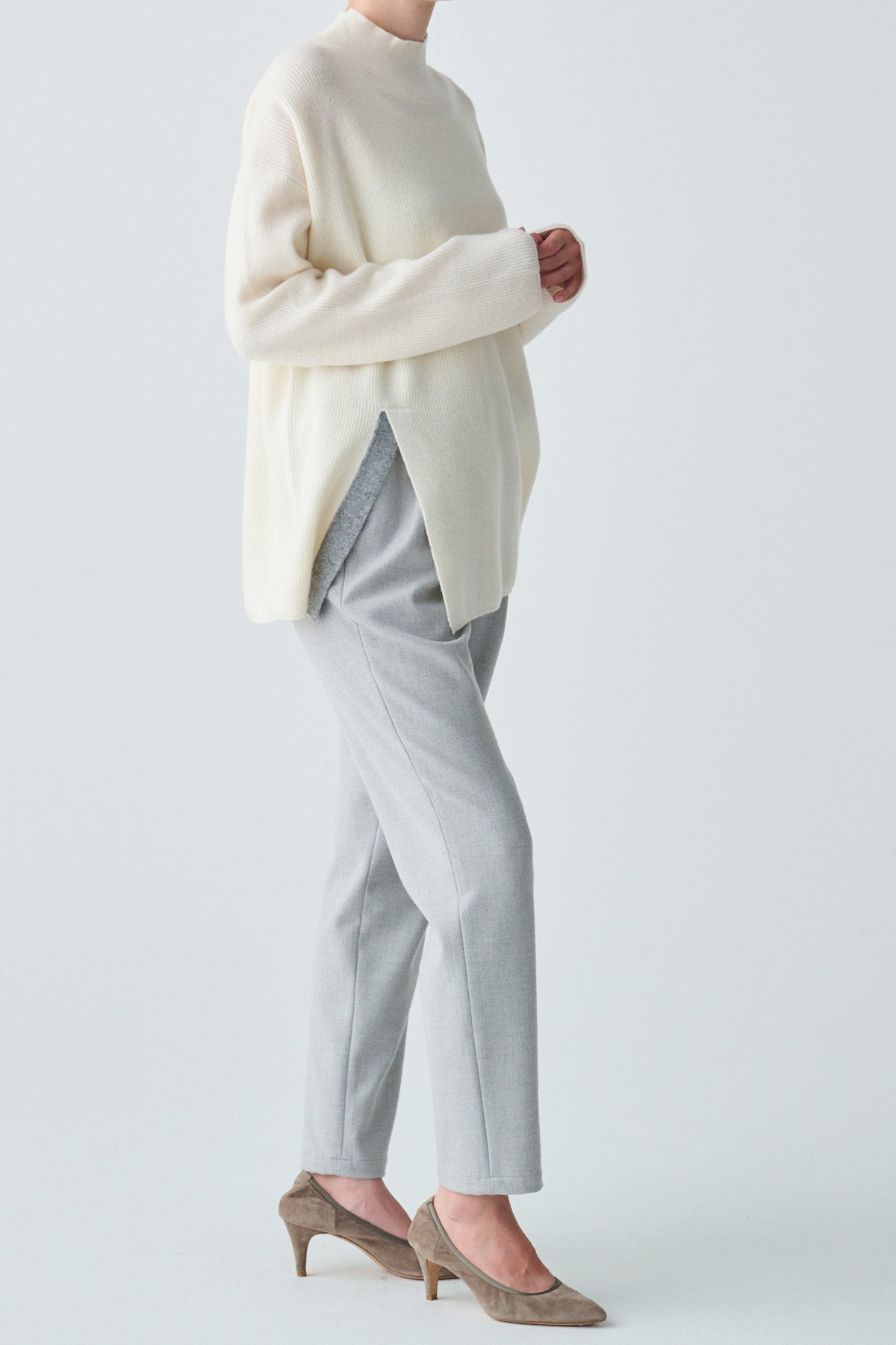 バイカラースリットデザインカシミヤ混ニット