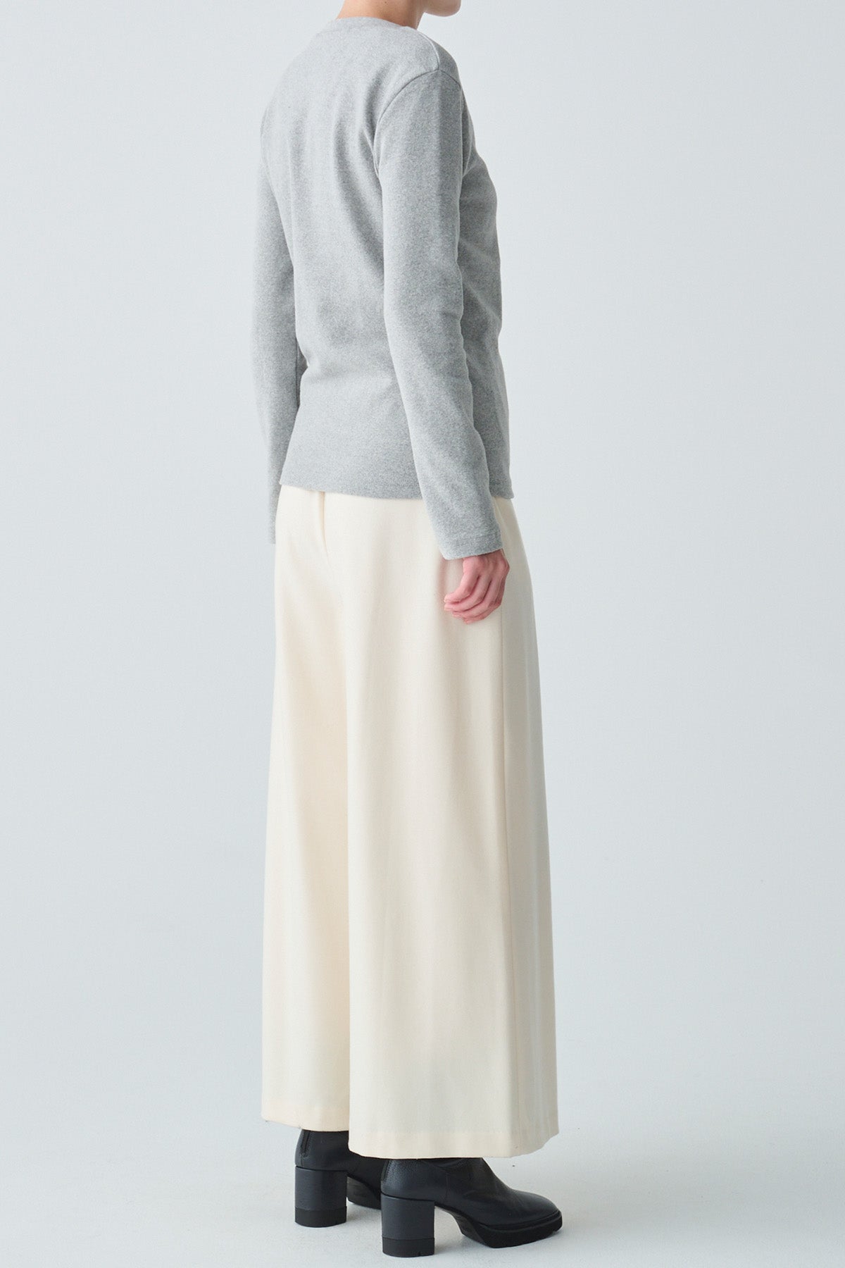 微起毛クルーネックカットソー