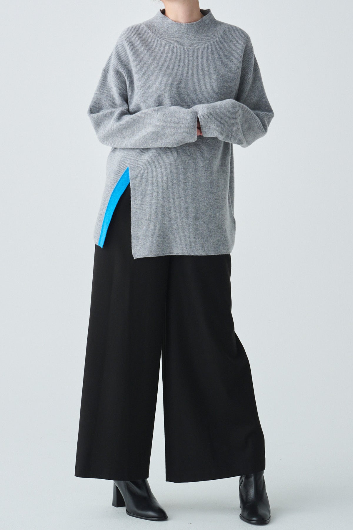 バイカラースリットデザインカシミヤ混ニット