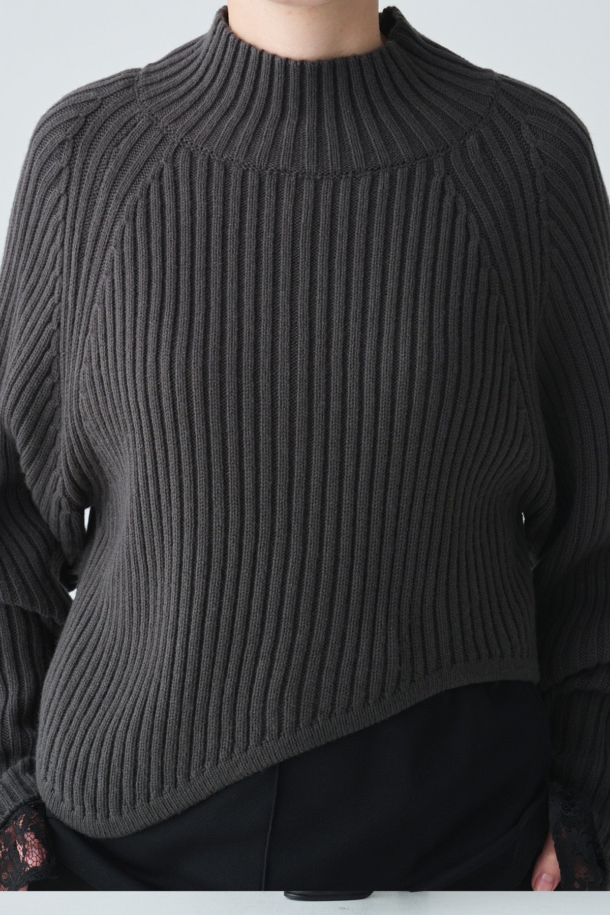 レースカフアクセントメッシュプルオーバー