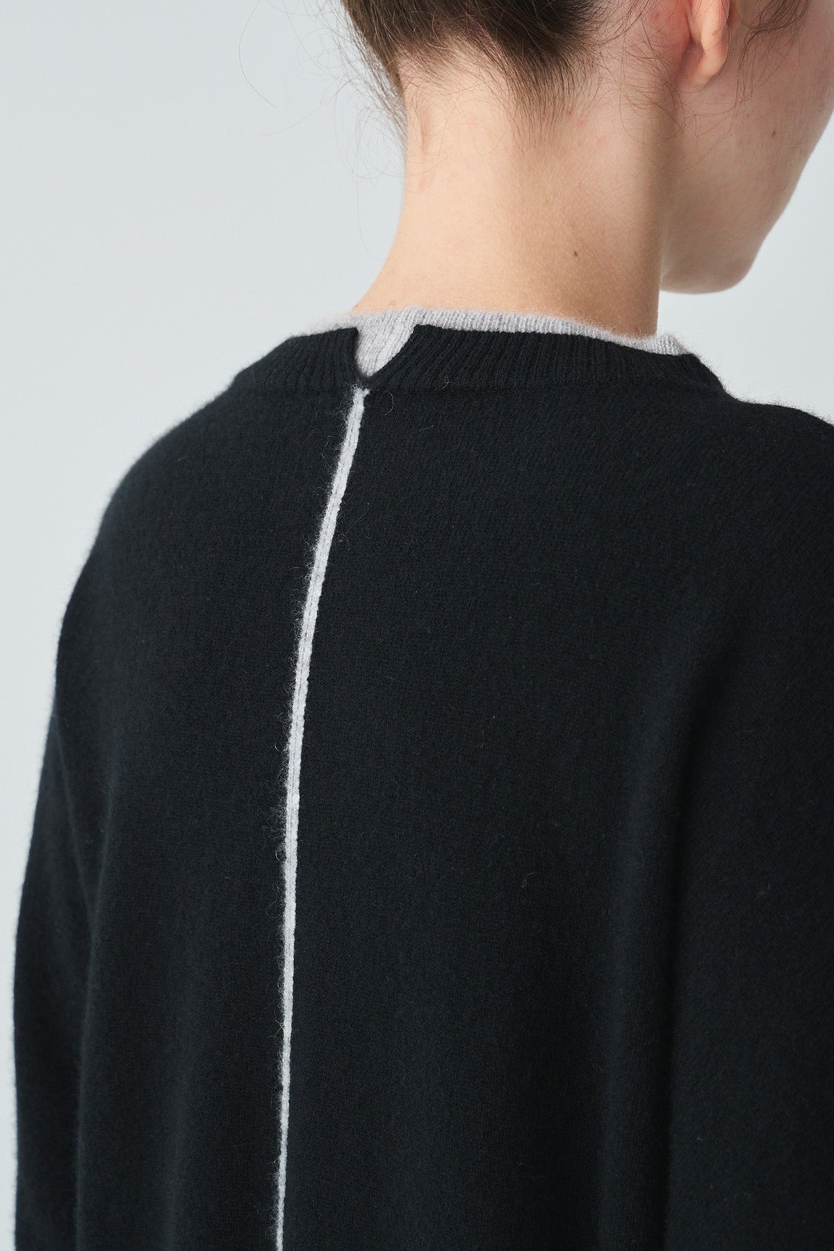 バイカラーレイヤードカフカシミヤニット