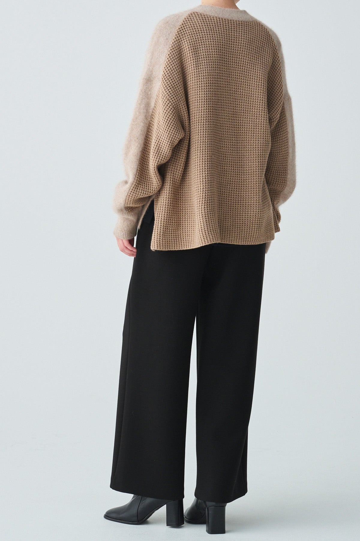 ワッフルデザインラクーン混カーディガン