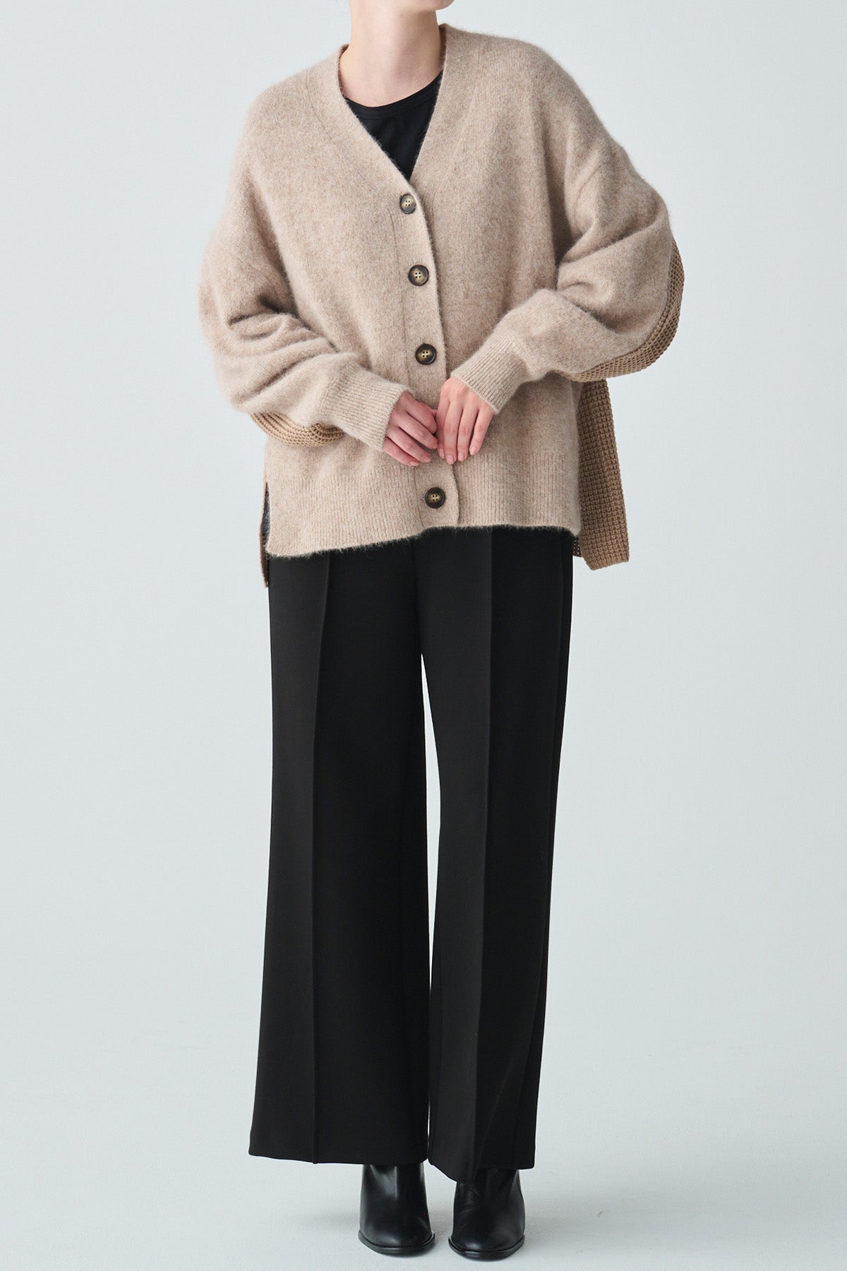 ワッフルデザインラクーン混カーディガン