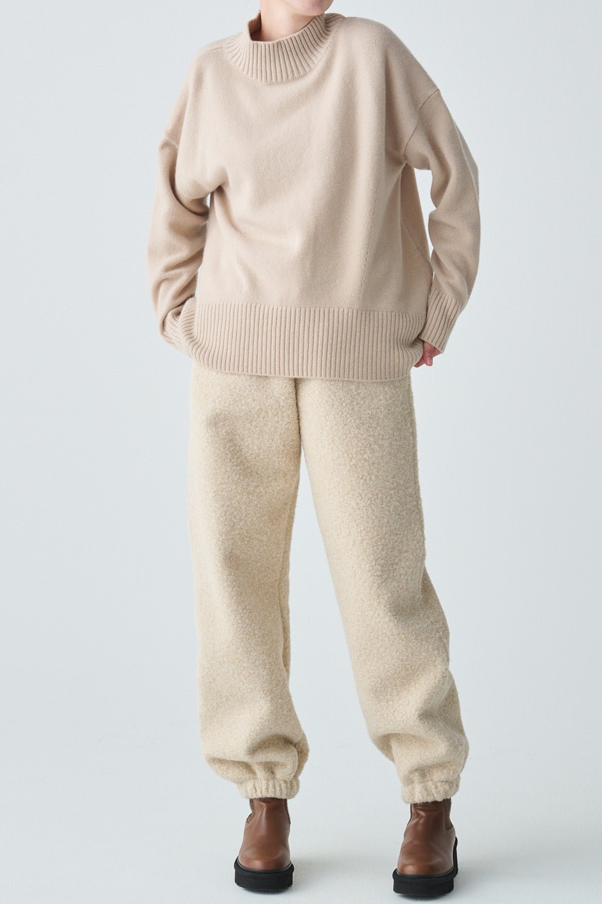 ドロスト付シープボアジョガーパンツ