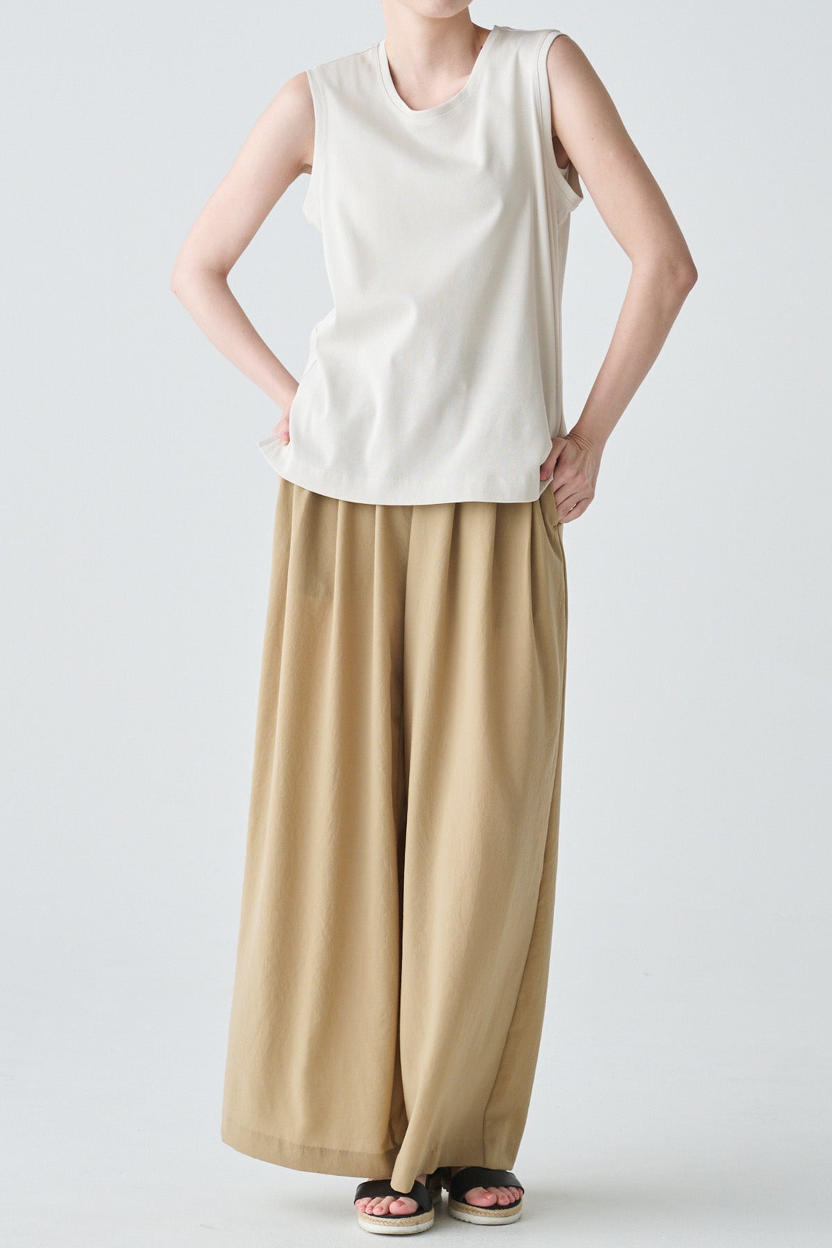 ベーシックタンクトップ