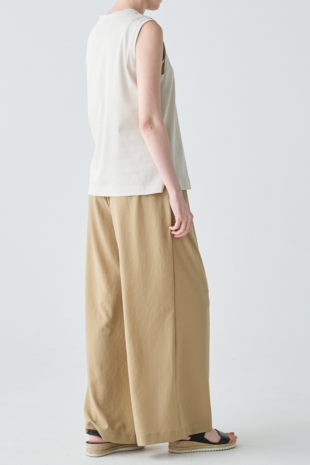 ベーシックタンクトップ