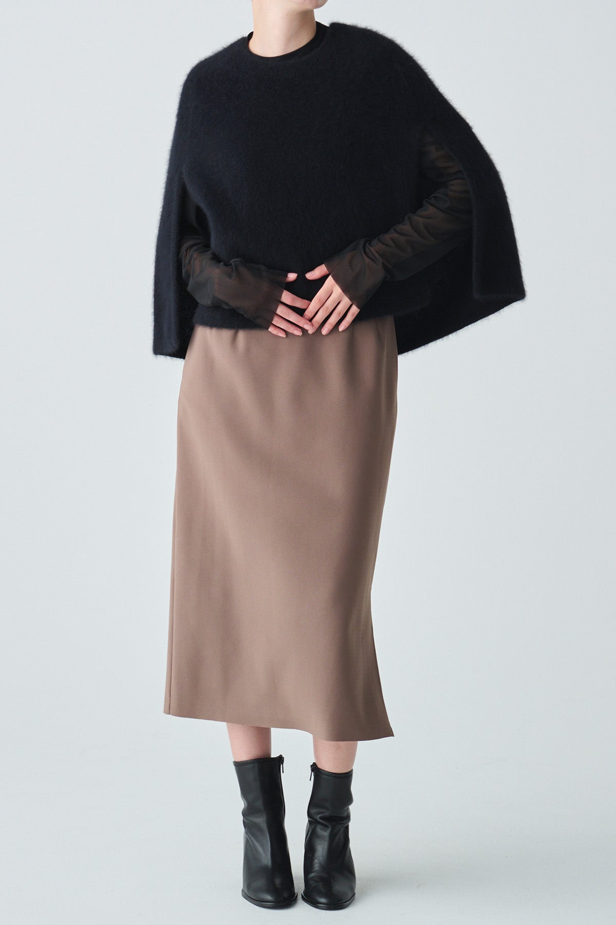 FOX×アルパカケープデザインニット