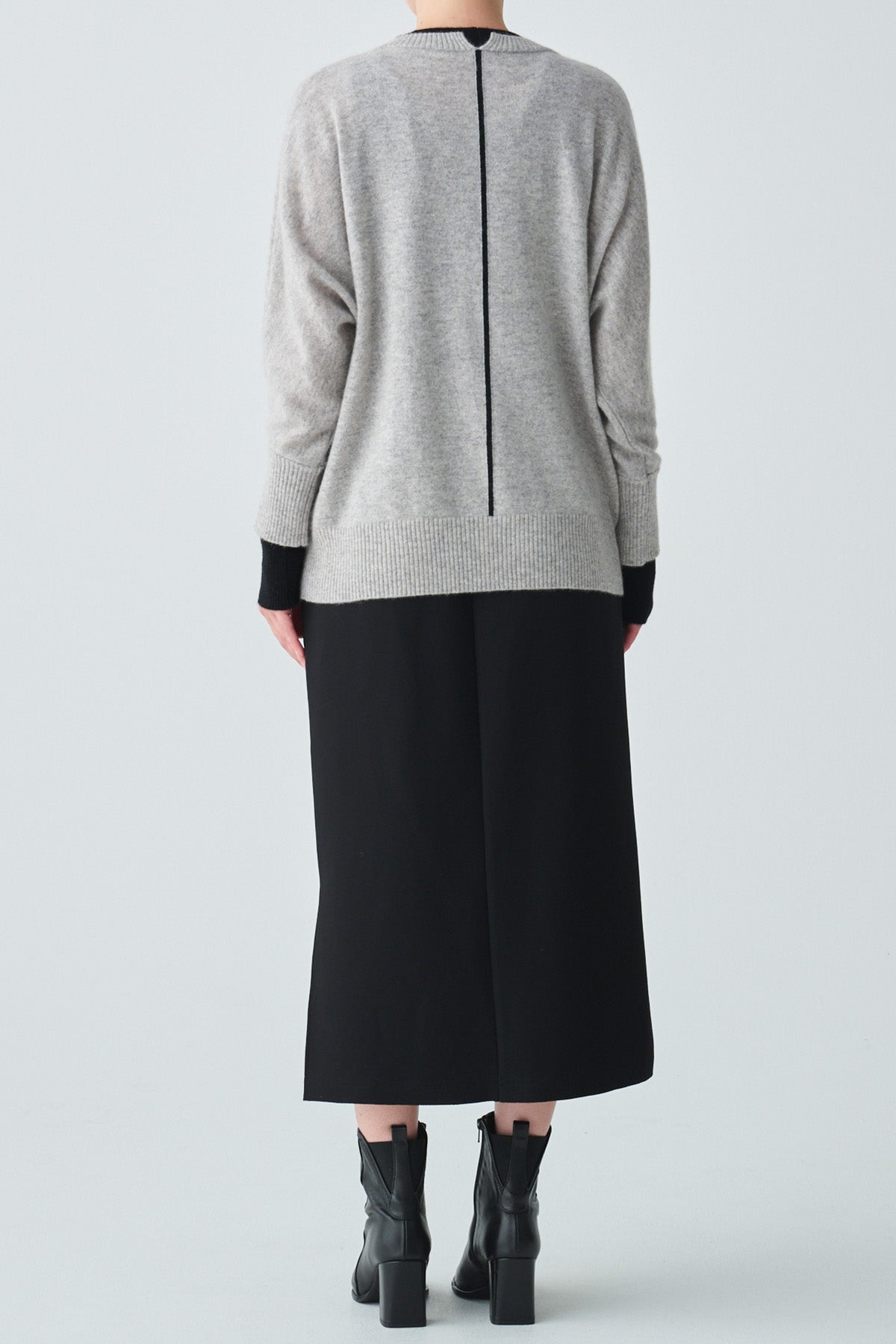 バイカラーレイヤードカフカシミヤニット