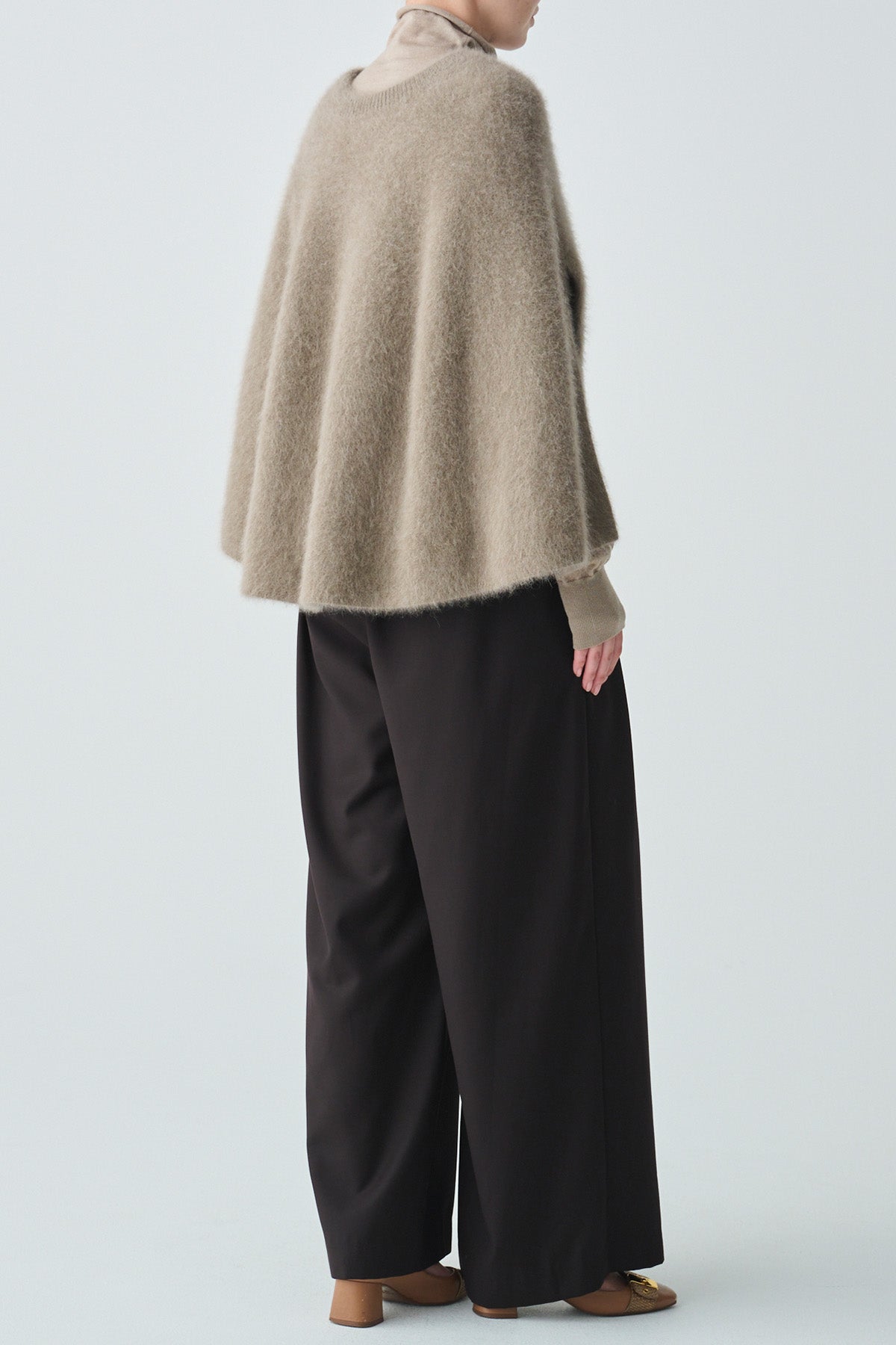 FOX×アルパカケープデザインニット