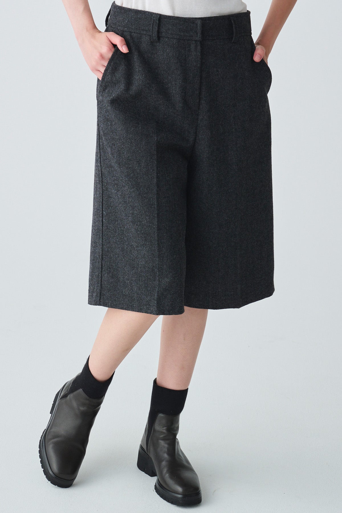 ヘリンボーンセンタープレスハーフパンツ