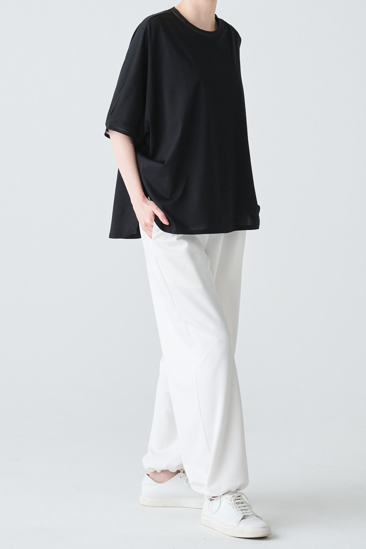 ダブルドロストセミワイドパンツ