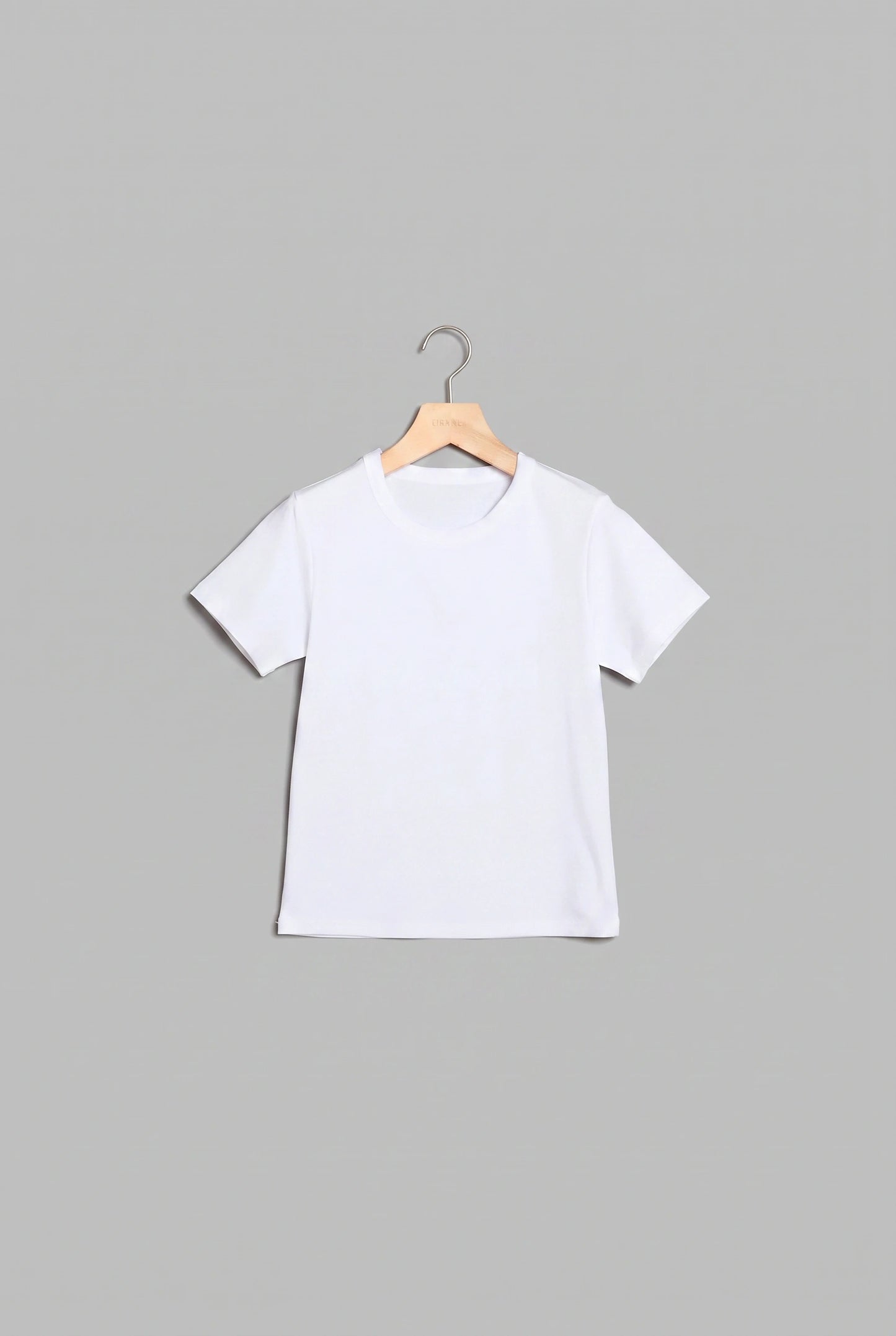 ishi クルーネックコンパクトカットソー