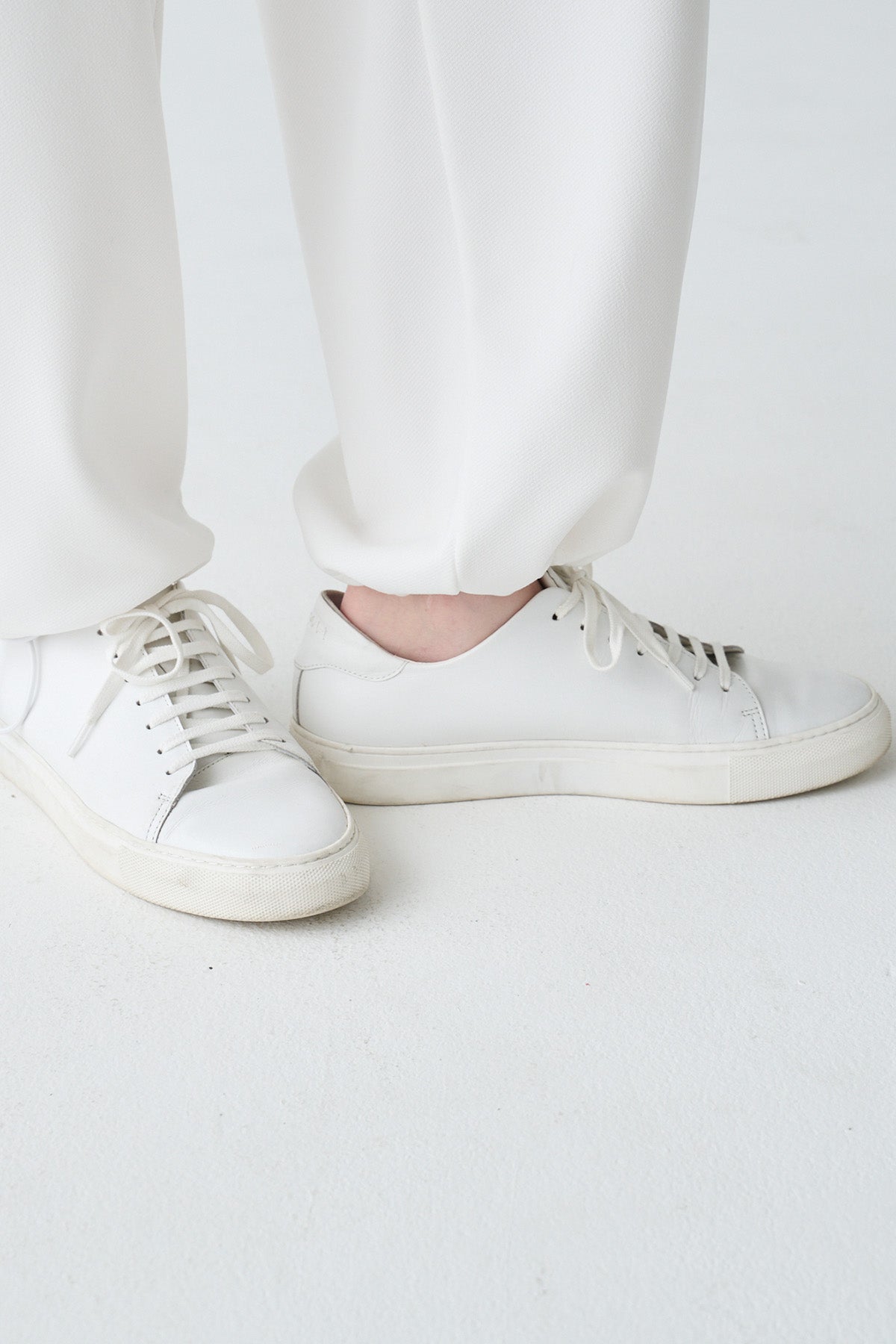 ローカットレザースニーカー (WOMENS)