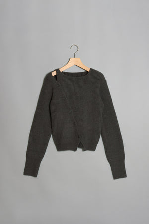 チャコールグレー