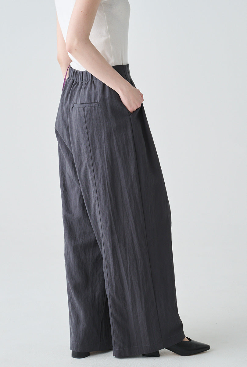 アシンメトリータックパンツ