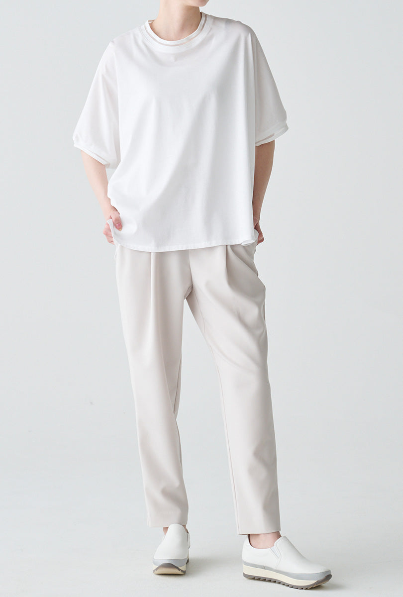 ストレッチタックテーパードパンツ