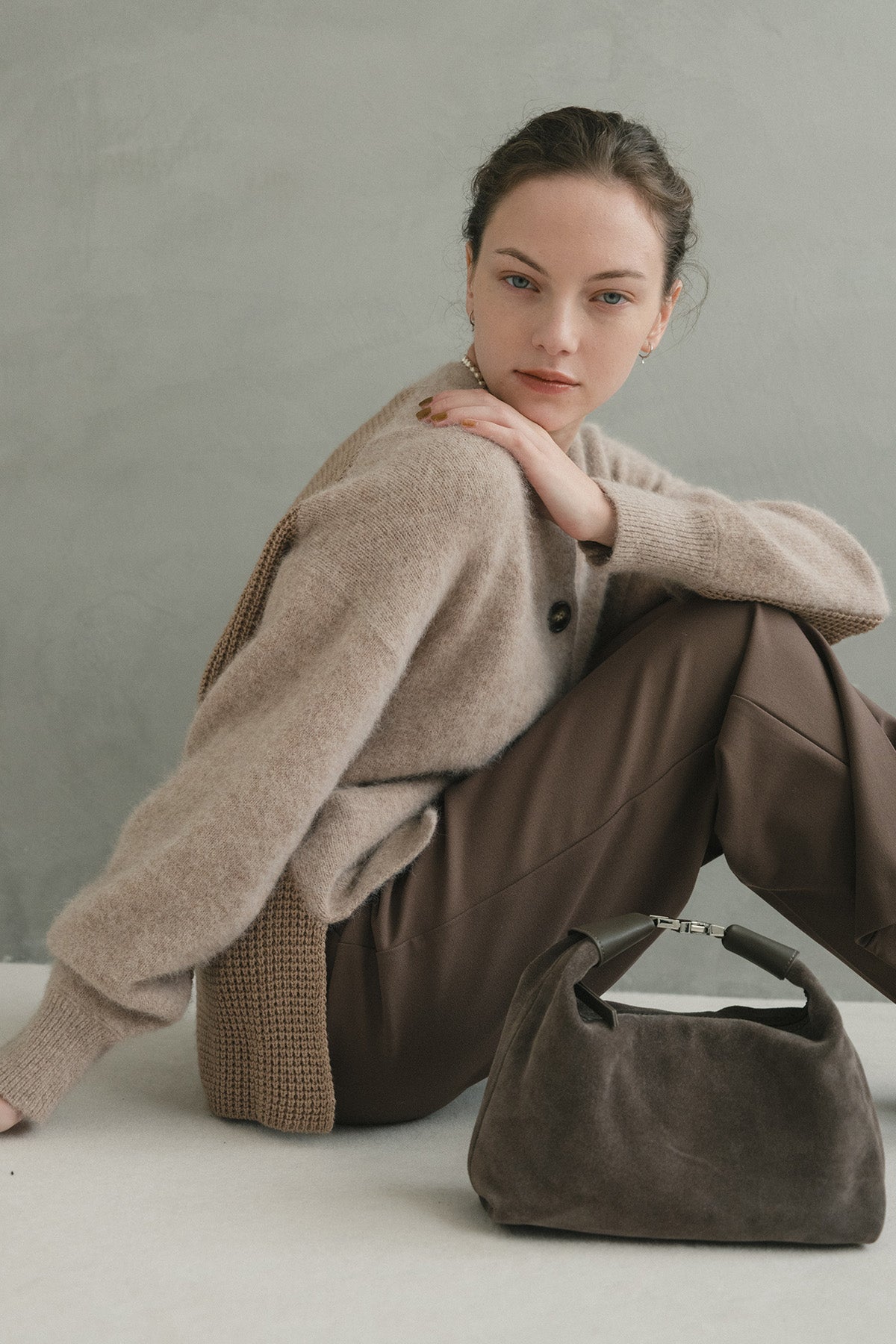 ワッフルデザインラクーン混カーディガン