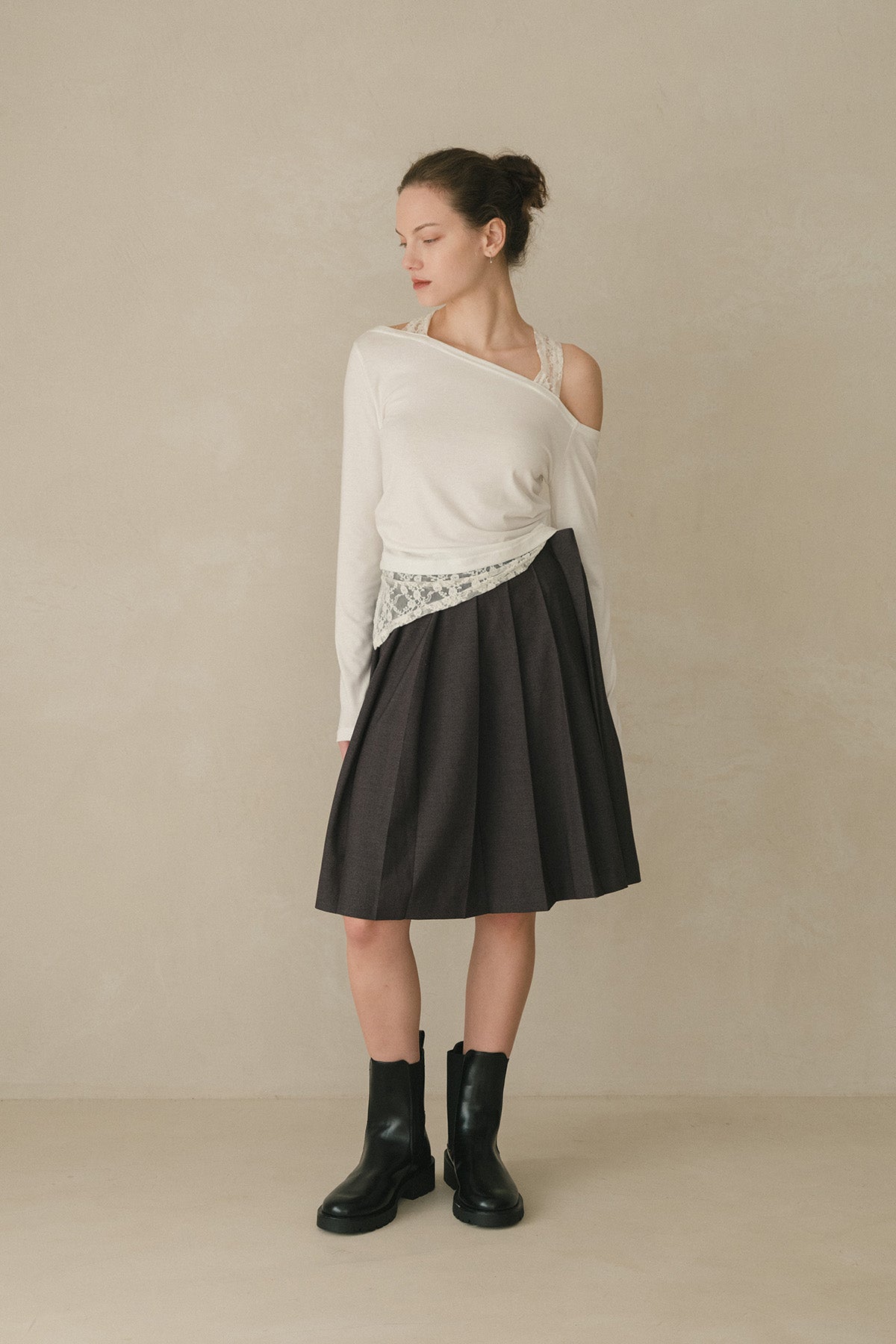 ishi ピークドアクセントプリーツスカート