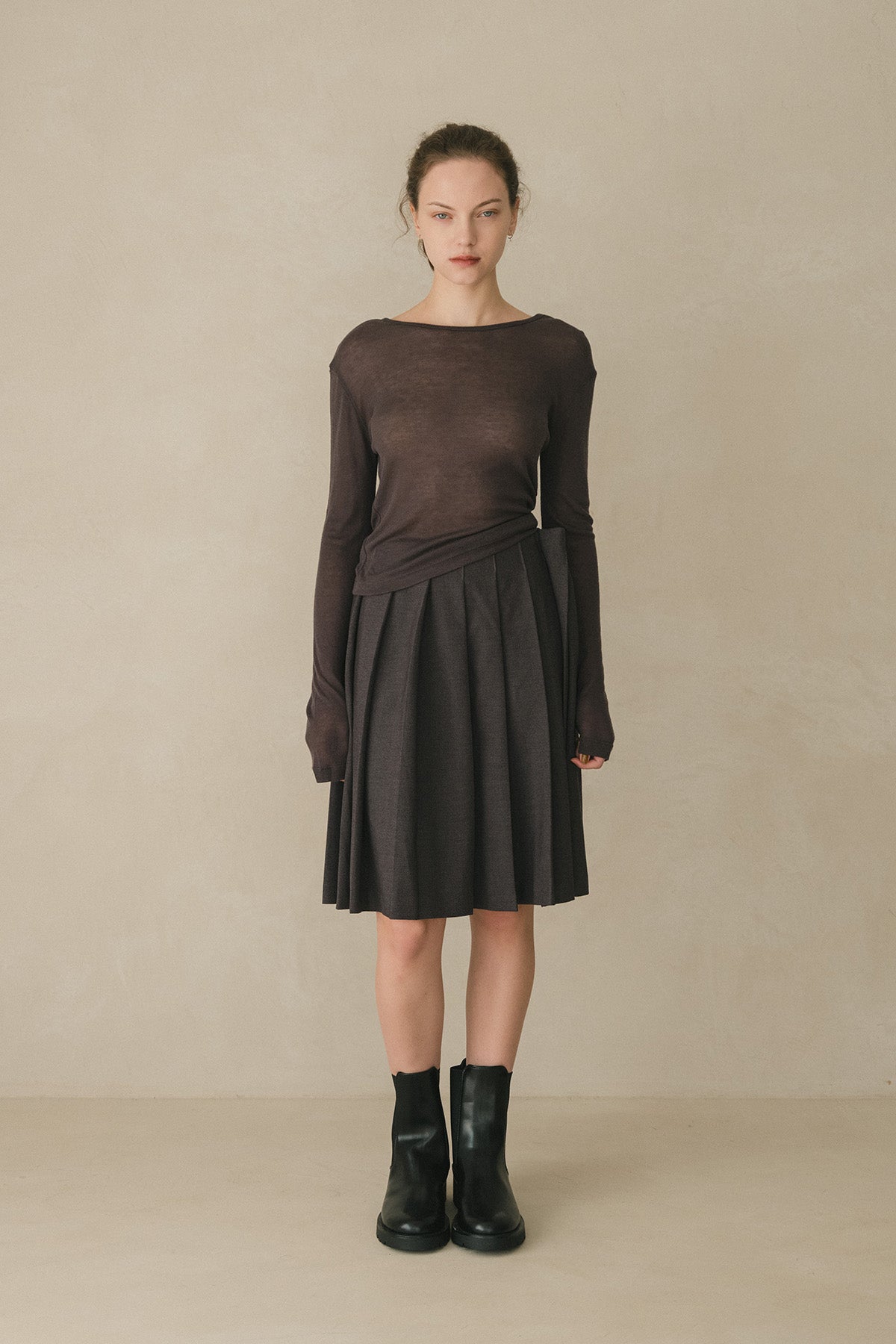 ishi ピークドアクセントプリーツスカート