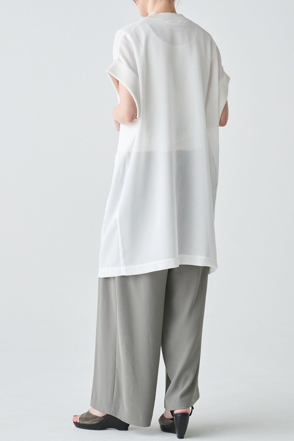 ファインメッシュジレ