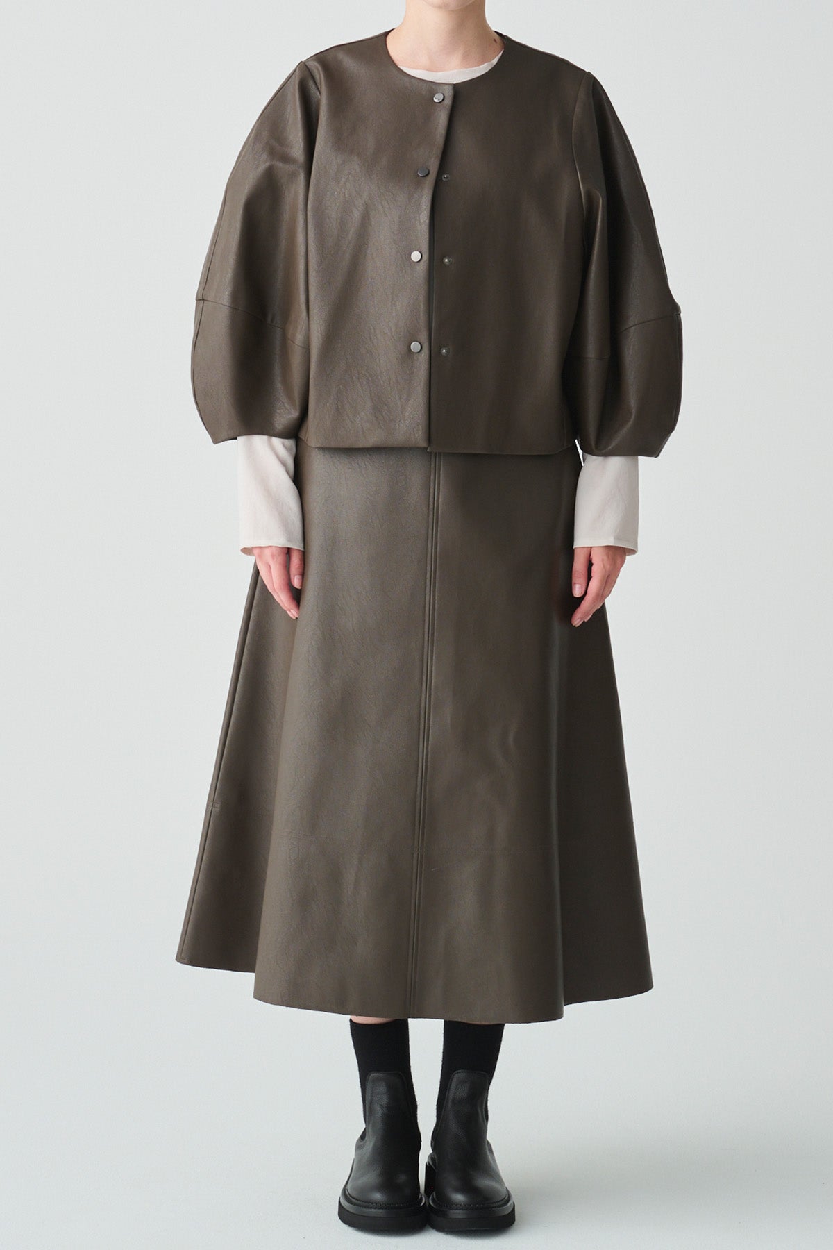 クルーネックコンフィプルオーバー