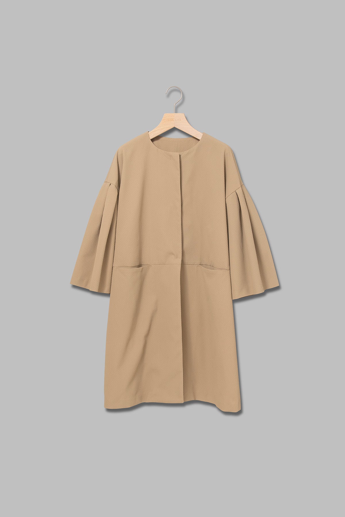 ボリュームスリーブエアリーコート