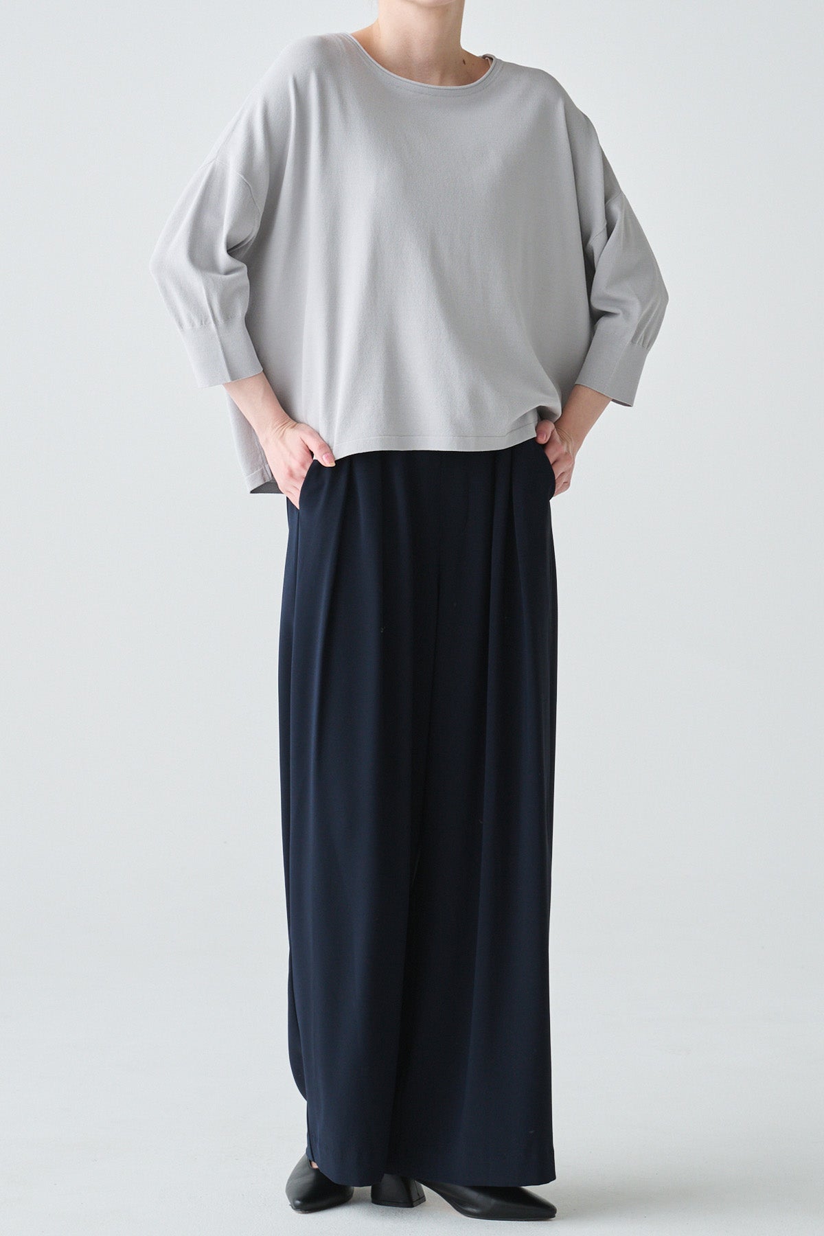 ハイストレッチドロップショルダープルオーバー