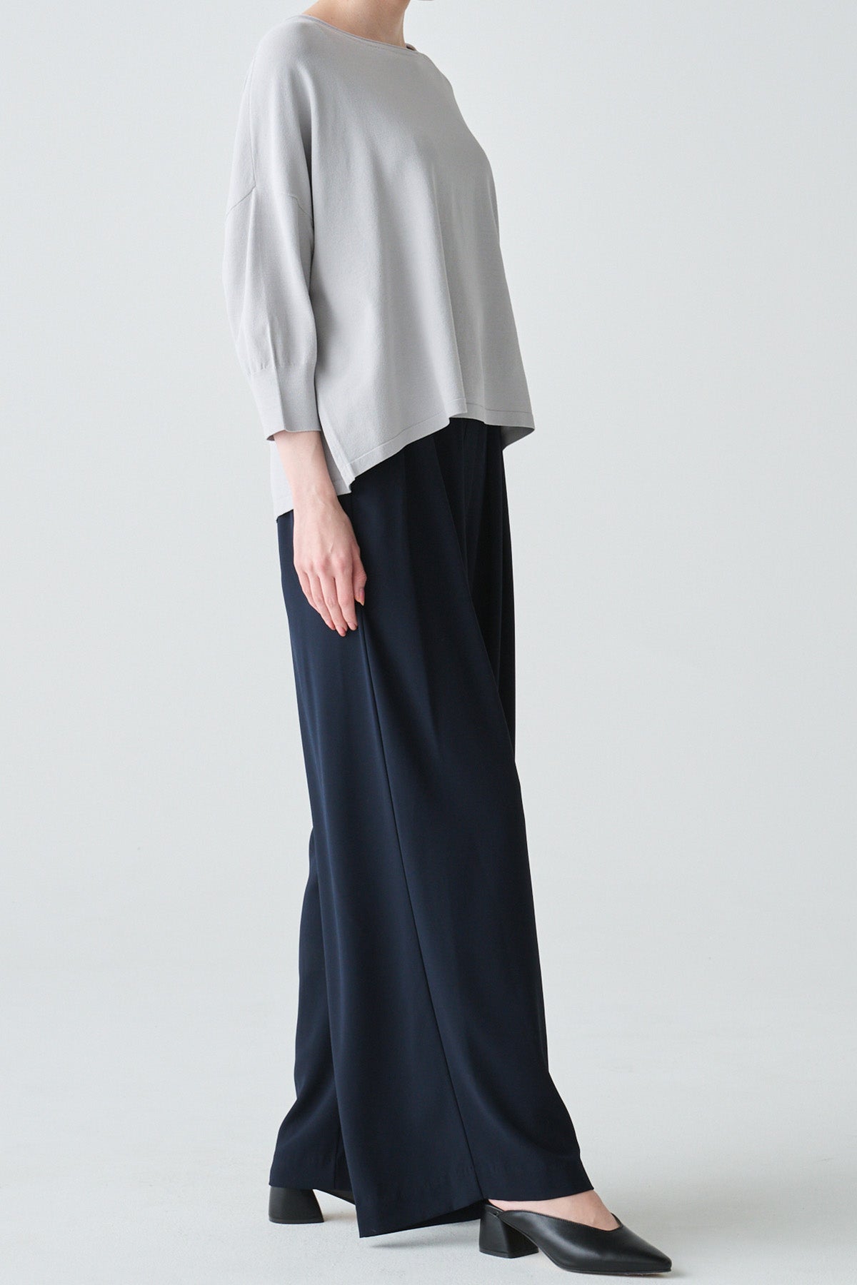 ハイストレッチドロップショルダープルオーバー