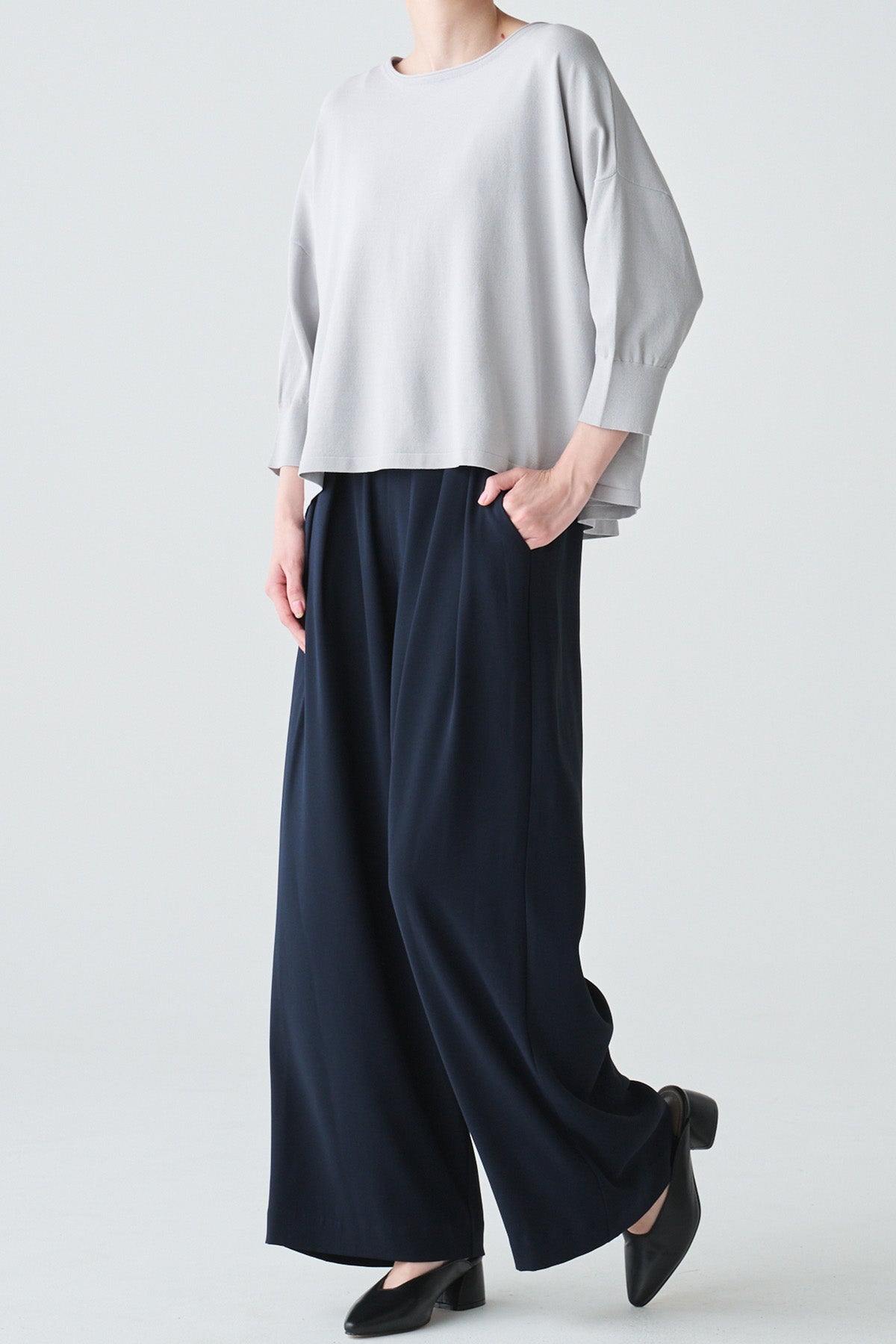 ハイストレッチドロップショルダープルオーバー