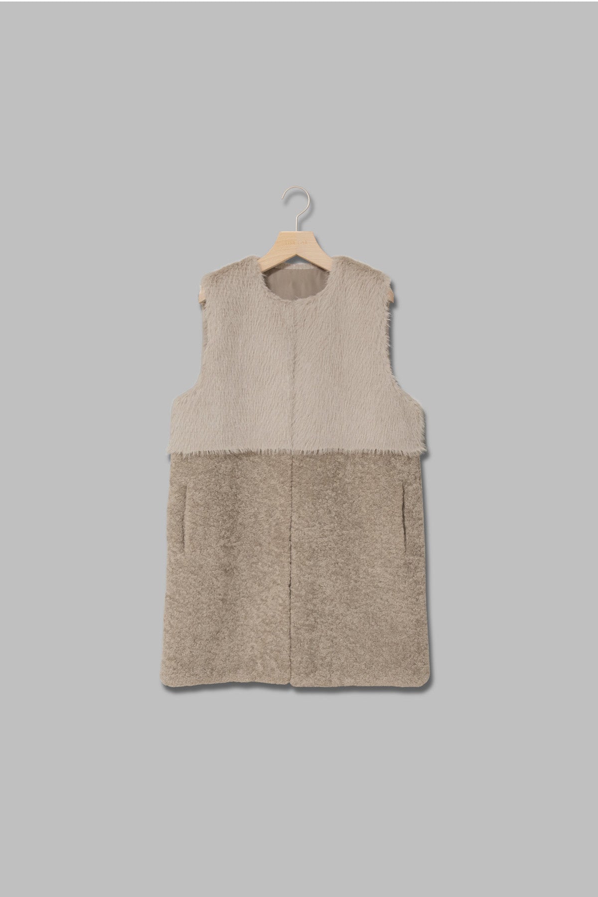 LiSALiSAashiyaリサリサ芦屋フェイクファー×ボアコンビネーションジレ フェイクファー×ボアコンビネーションジレ – LiSA LiSA ONLINE SHOP