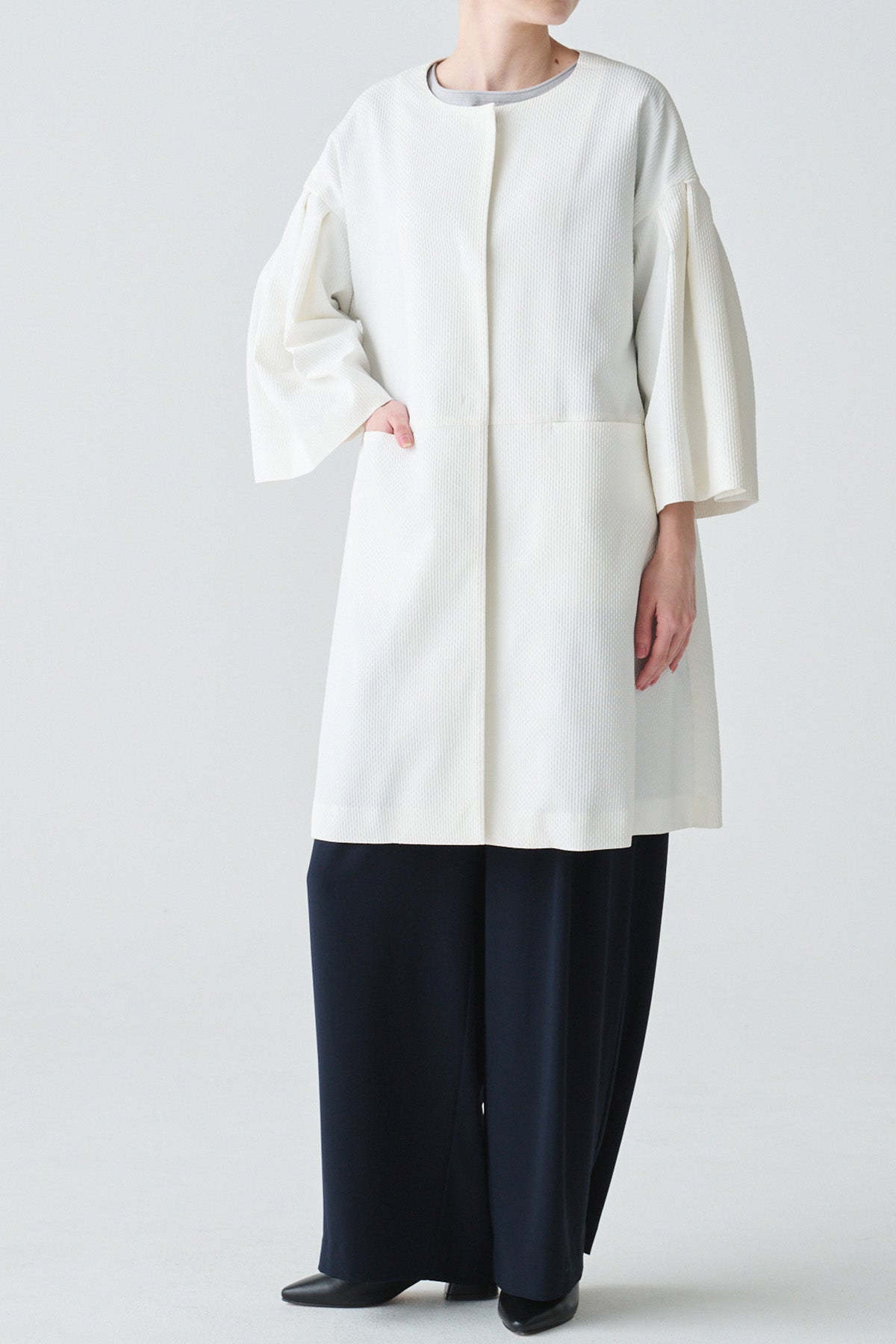 ボリュームスリーブエアリーコート