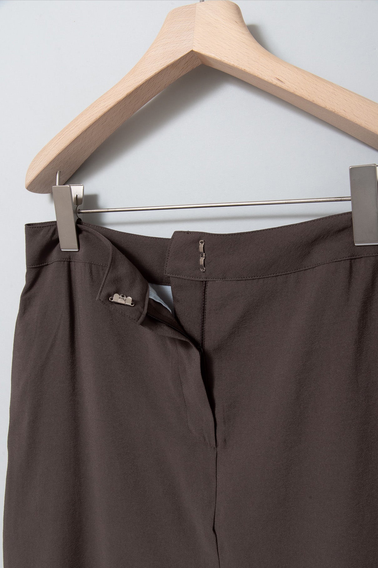 ishi バイカラーレイヤードスリットスカート